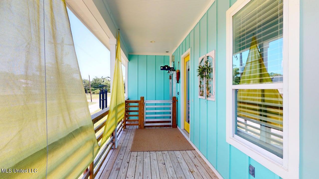 127 17th Street, Gulfport, Mississippi image 3