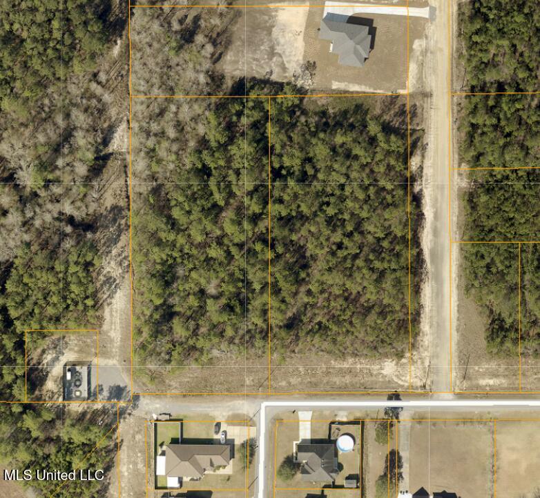 Parker Road, Biloxi, Mississippi image 4
