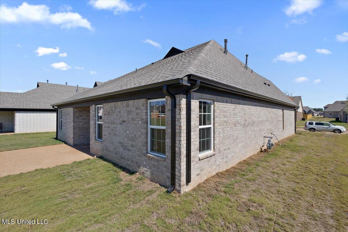 8918 Area Lane, Southaven, Mississippi image 32