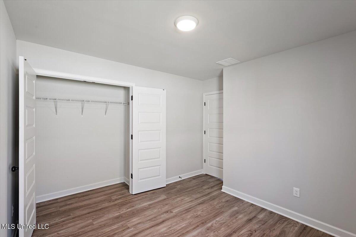 8918 Area Lane, Southaven, Mississippi image 16