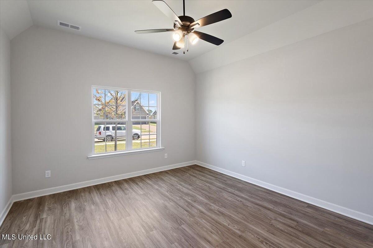8918 Area Lane, Southaven, Mississippi image 18