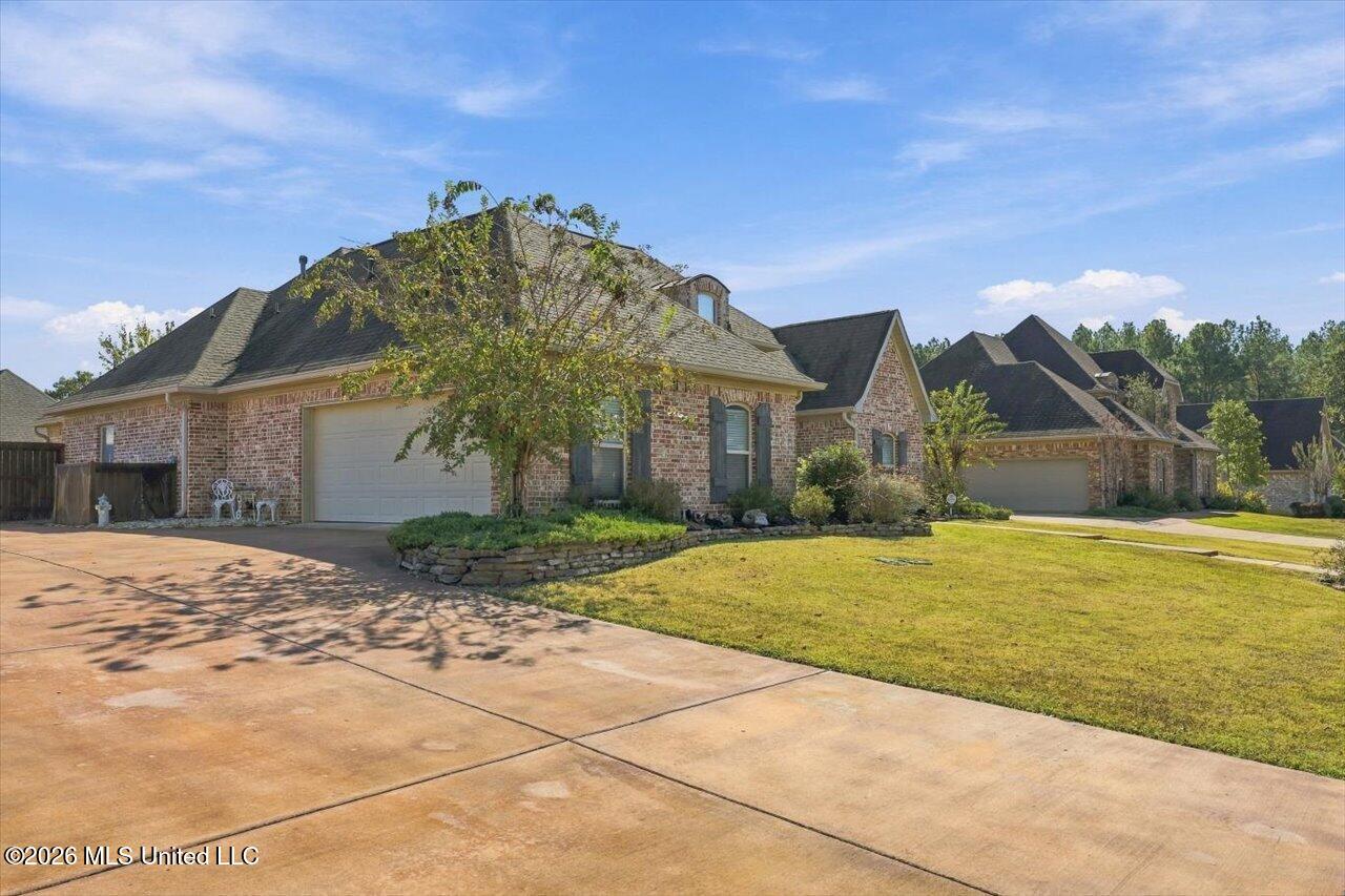 804 Osagian Circle