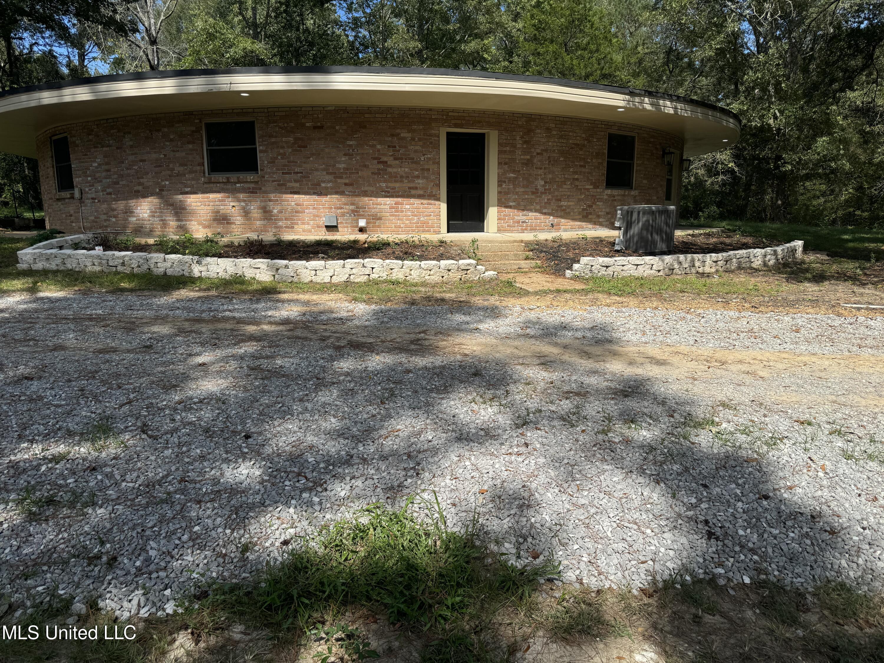 1879 Flowers Road, Terry, Mississippi image 40