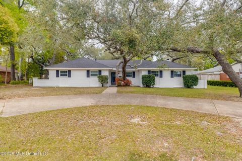 Homes For Sale - 2305 Middlecoff Drive<br/> Harrison County, Gulfport, MS 39507