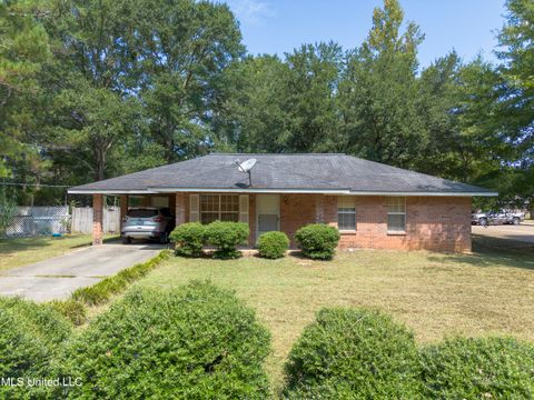 Homes For Sale - 209 11th Street<br/> Covington County, Mount Olive, MS 39119
