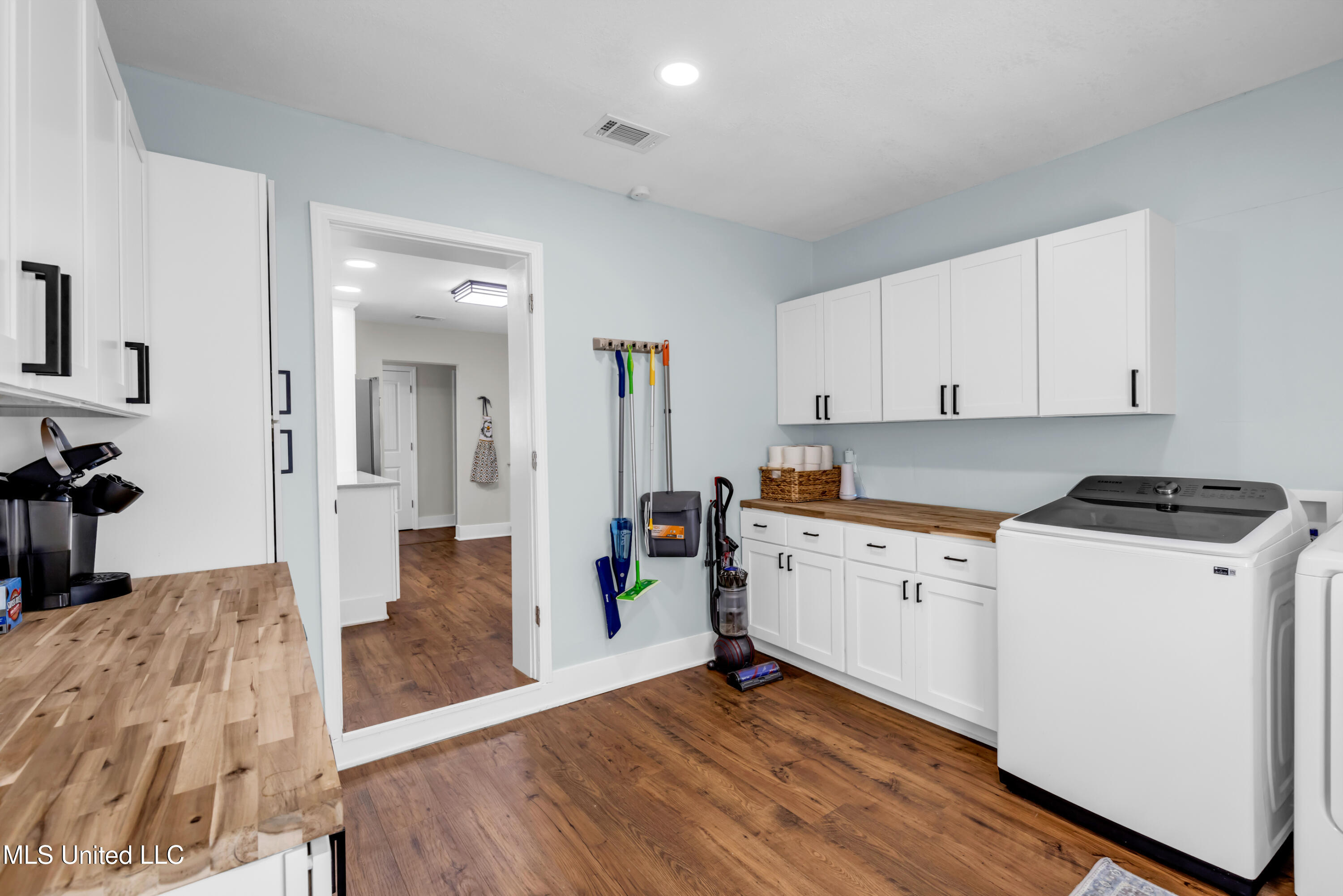 708 Augustine Drive, Gulfport, Mississippi image 19