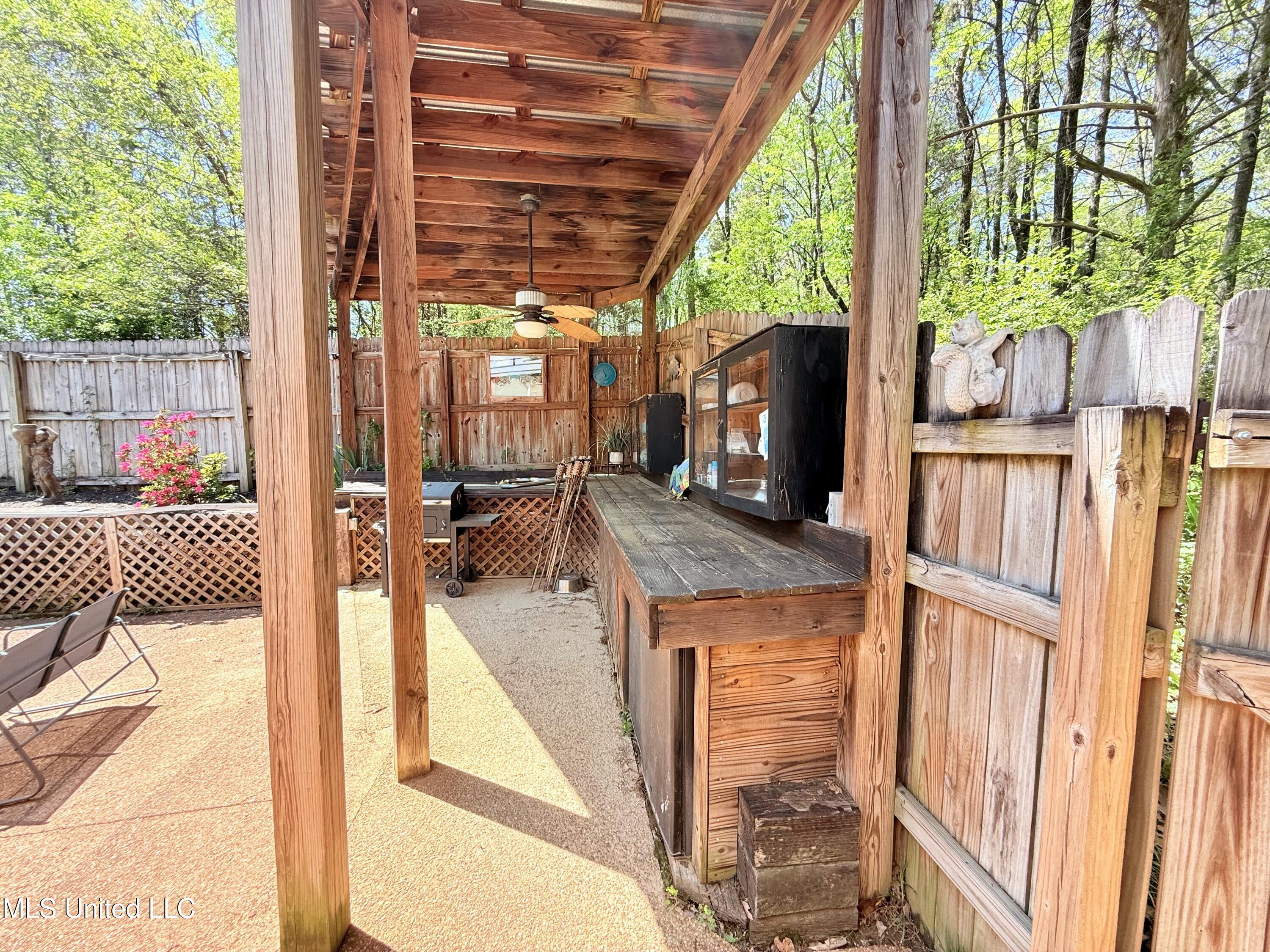 2771 Beaver Head Drive, Nesbit, Mississippi image 42