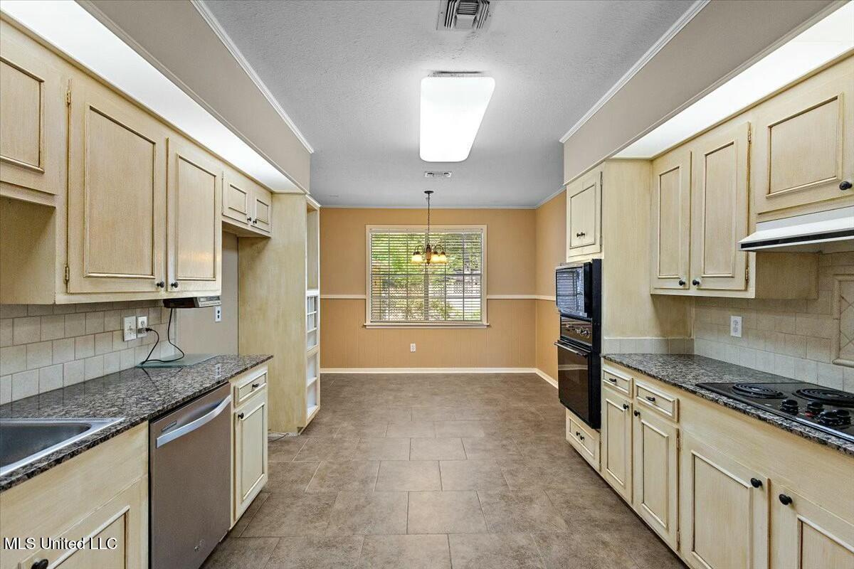 5305 Balmoral Drive, Jackson, Mississippi image 12