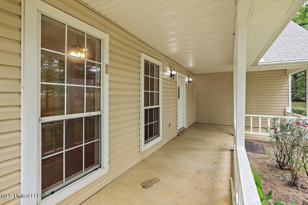 1554 Orchard Wood Road, Terry, Mississippi image 4