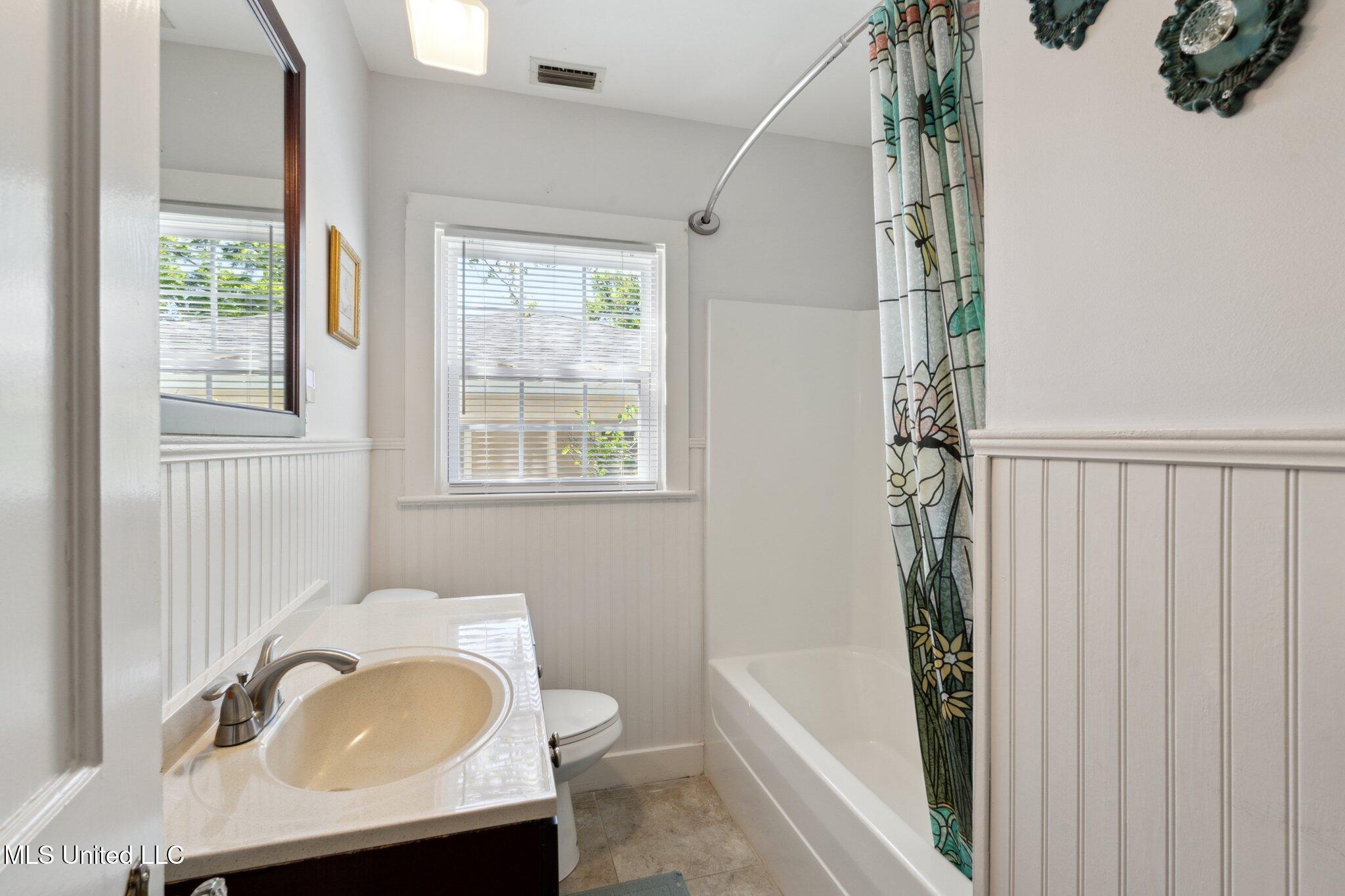 1460 Miller Street, Biloxi, Mississippi image 14
