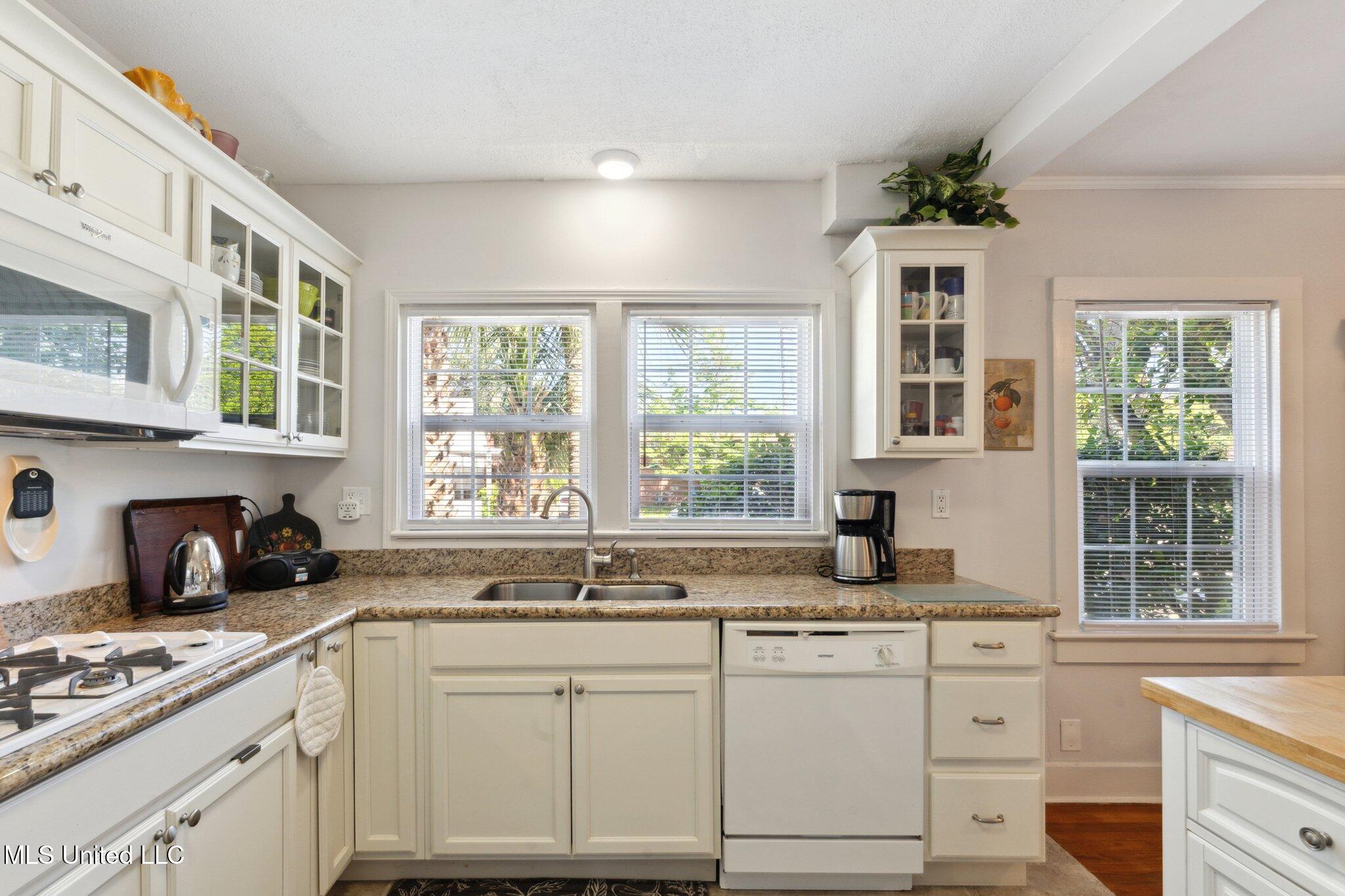 1460 Miller Street, Biloxi, Mississippi image 7