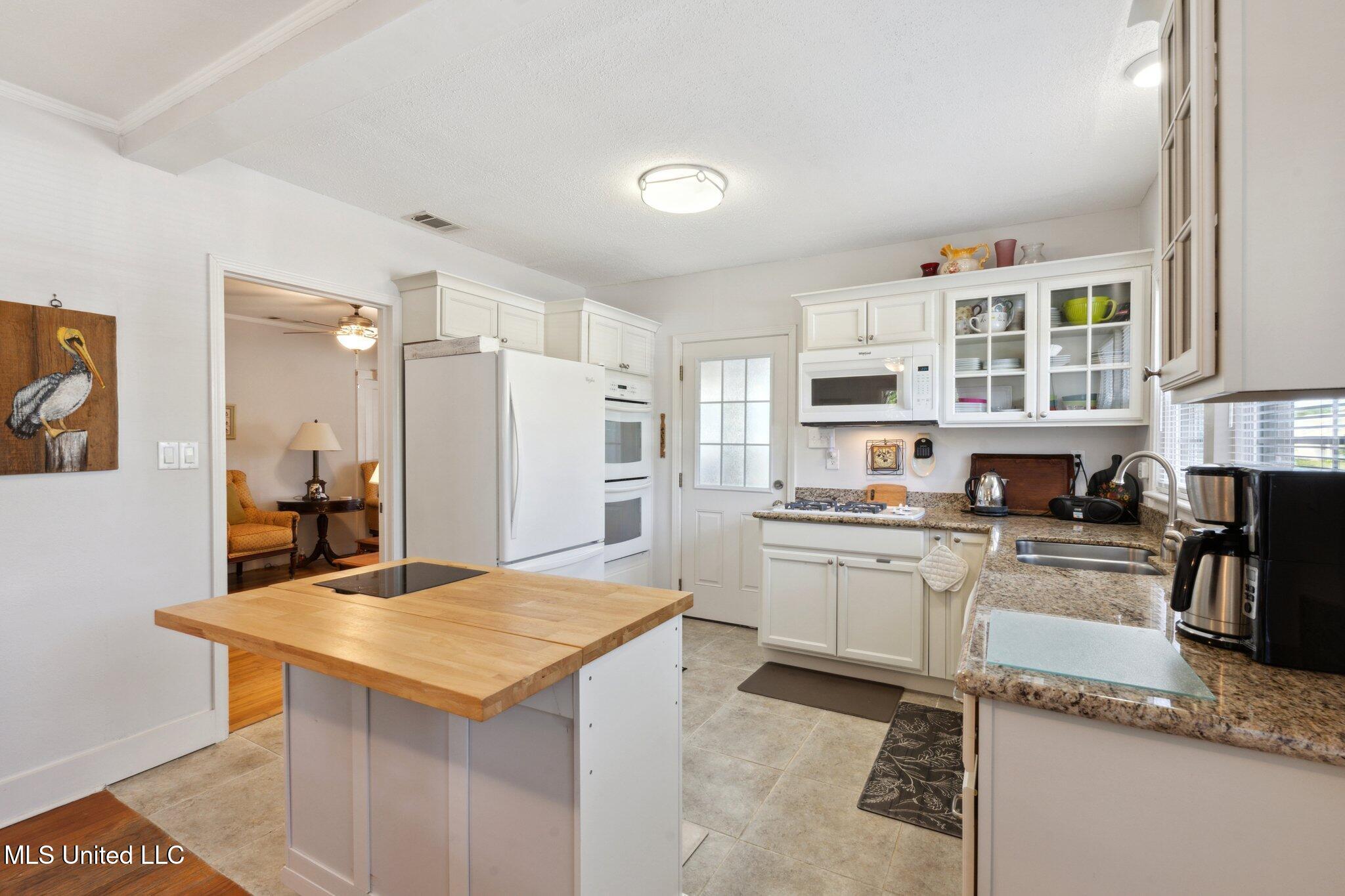 1460 Miller Street, Biloxi, Mississippi image 8