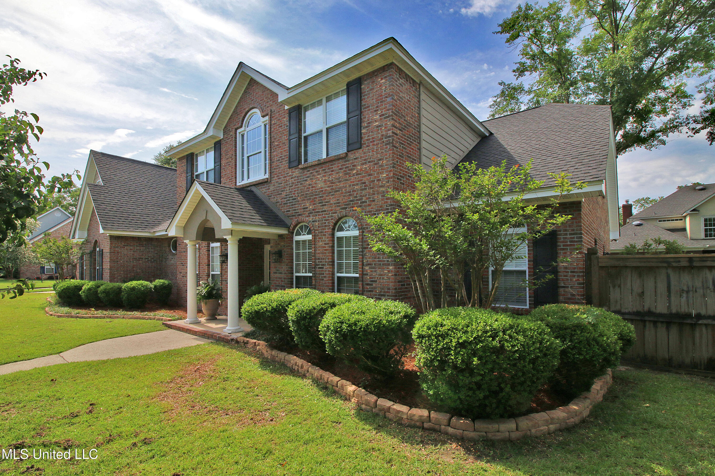 2528 Faulkner Court, Ocean Springs, Mississippi image 3