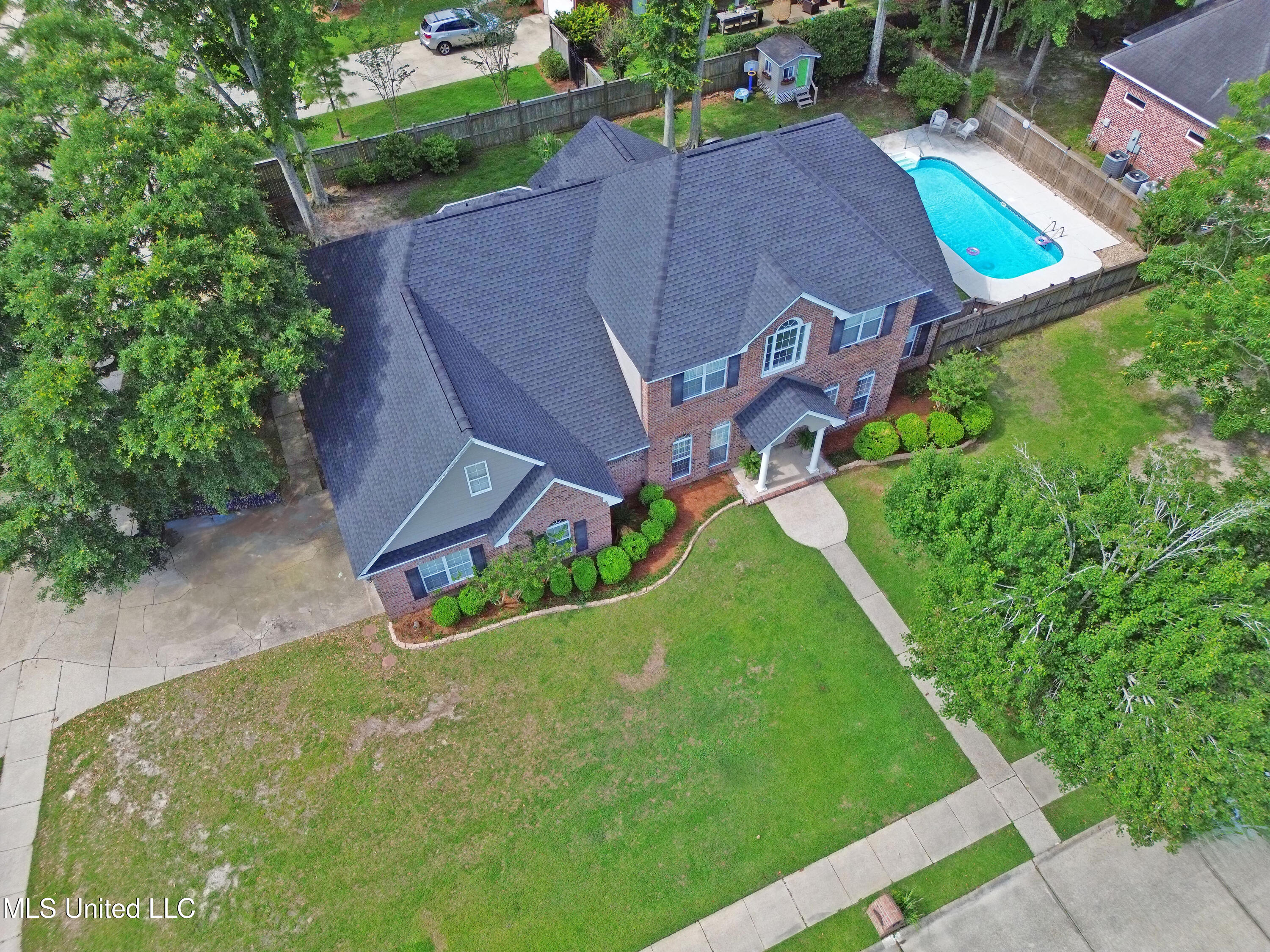 2528 Faulkner Court, Ocean Springs, Mississippi image 1