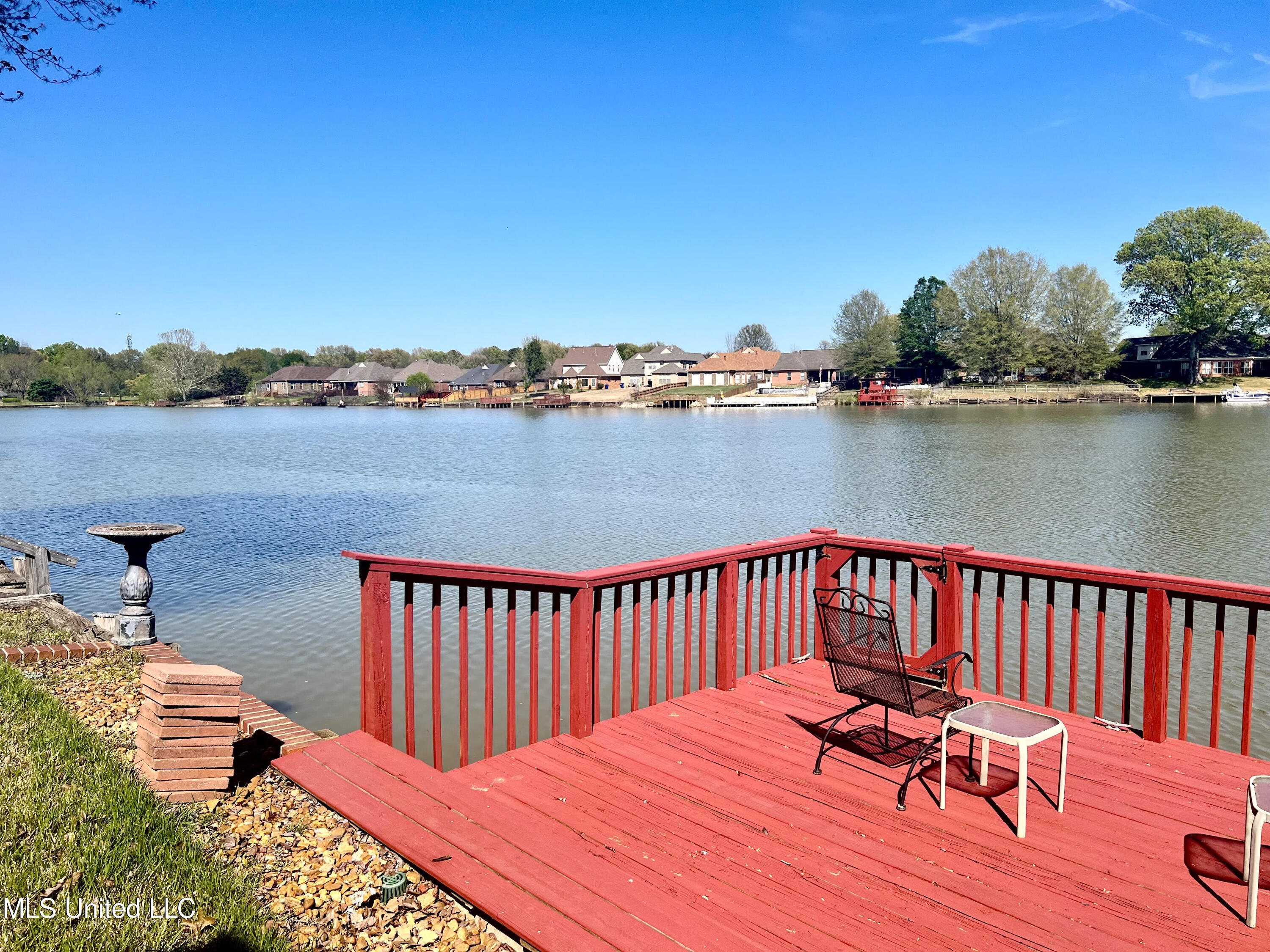 4826 W Alden Lake Drive, Horn Lake, Mississippi image 9