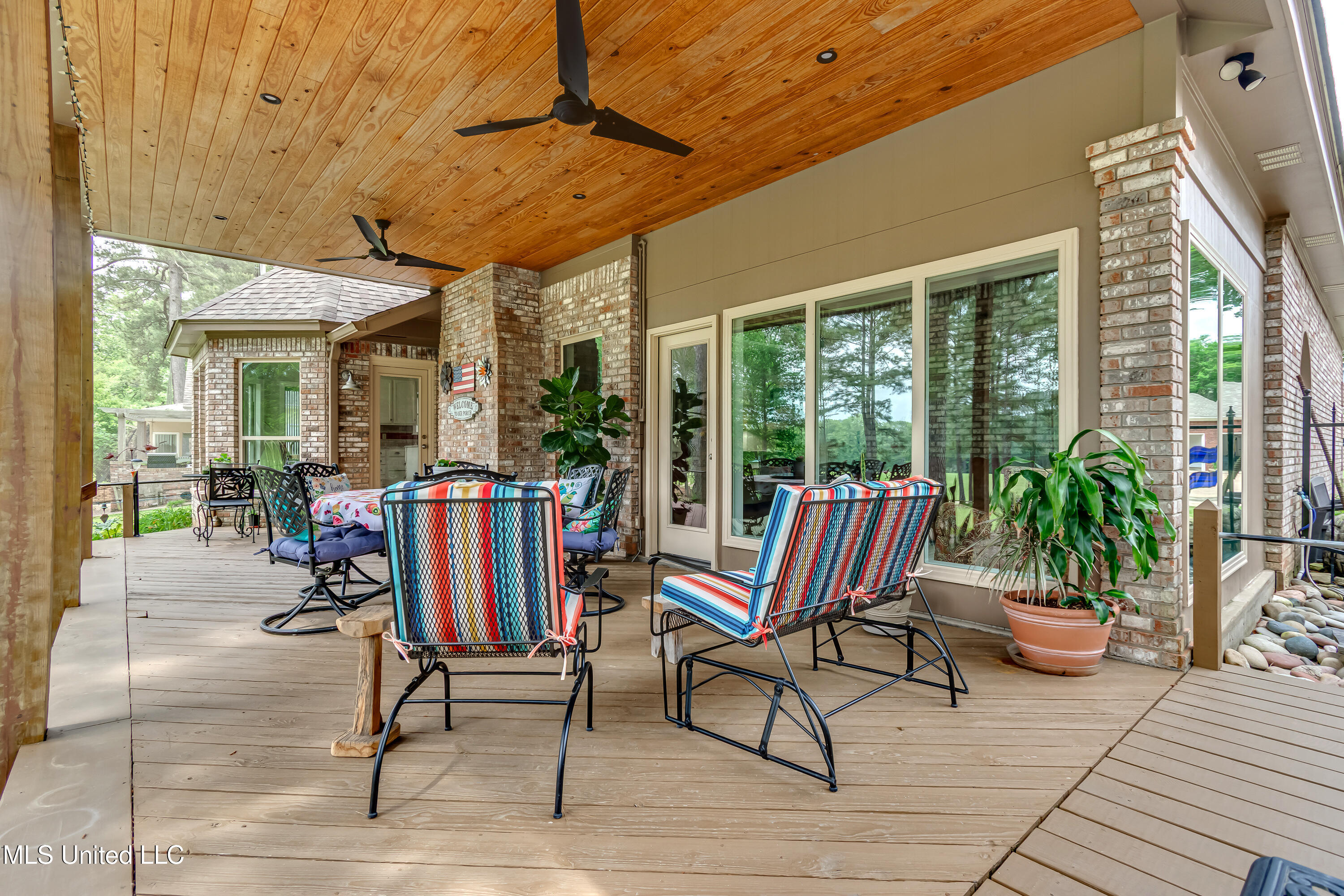 3083 E Fairway Drive, Brandon, Mississippi image 11