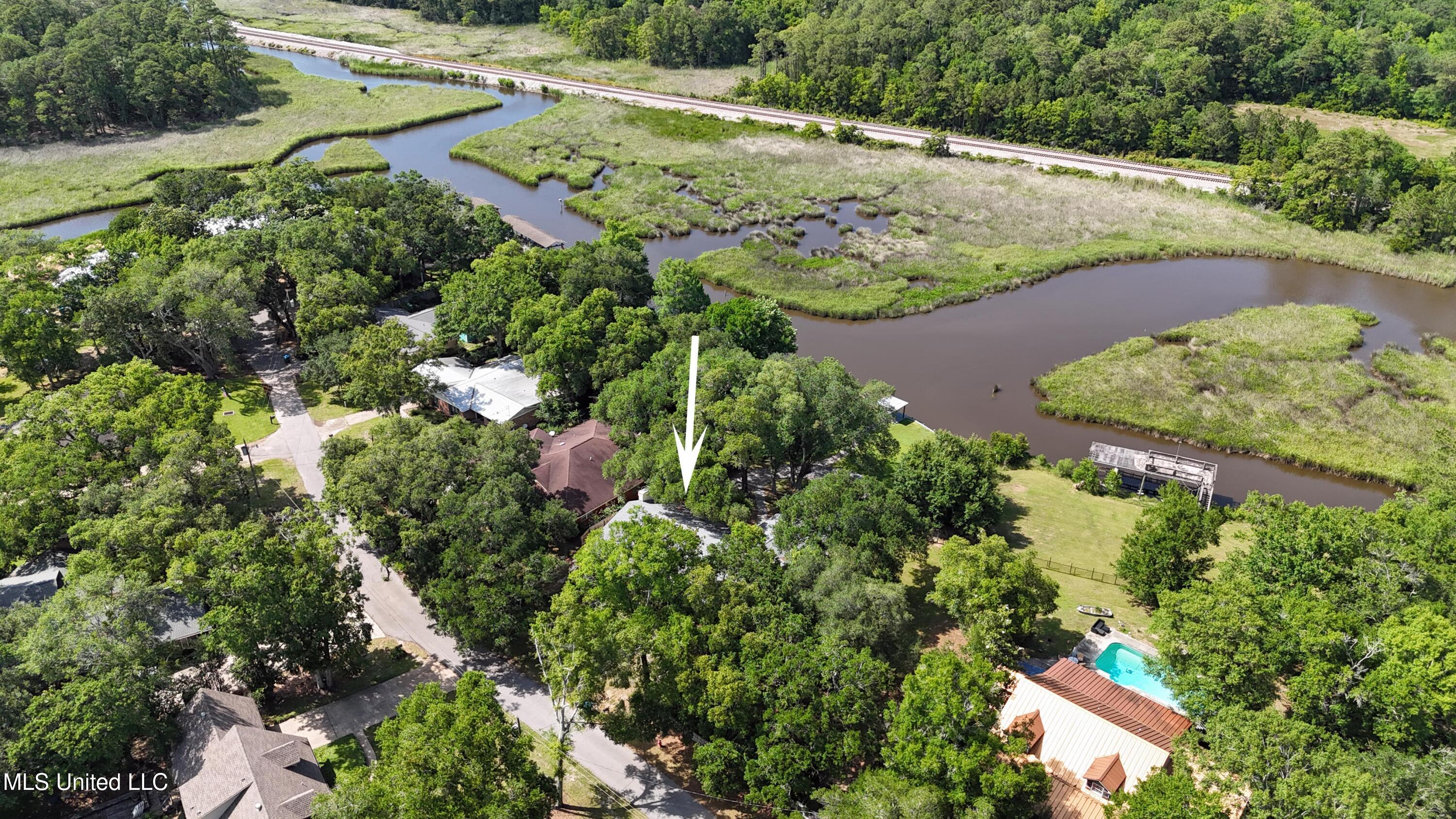2508 Orrell Drive, Gautier, Mississippi image 30