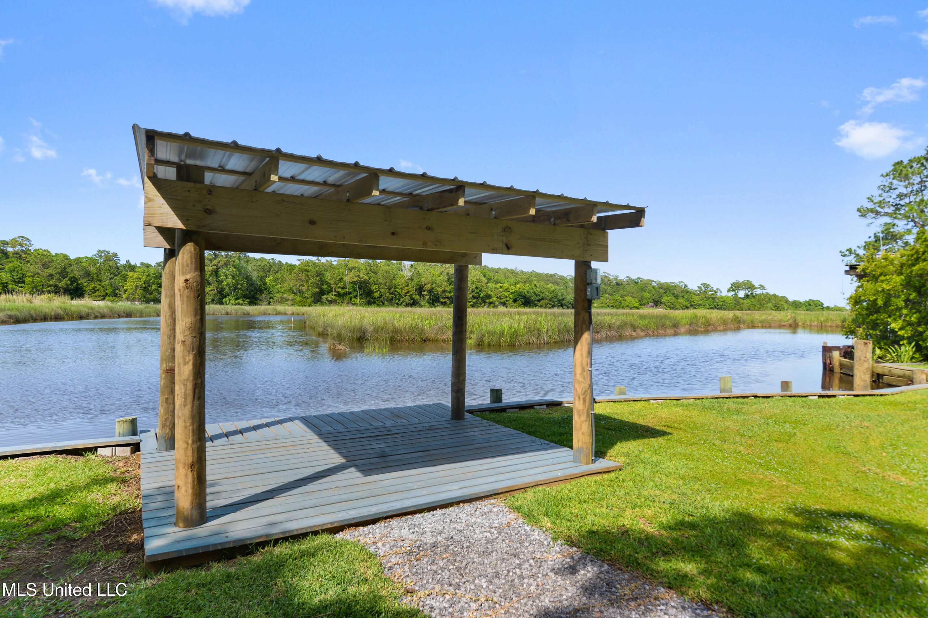 2508 Orrell Drive, Gautier, Mississippi image 27