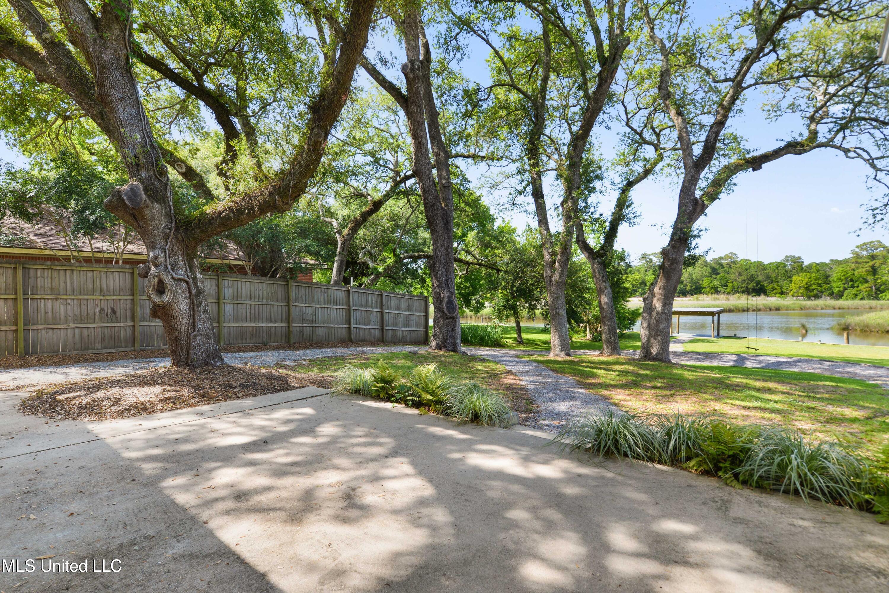 2508 Orrell Drive, Gautier, Mississippi image 25