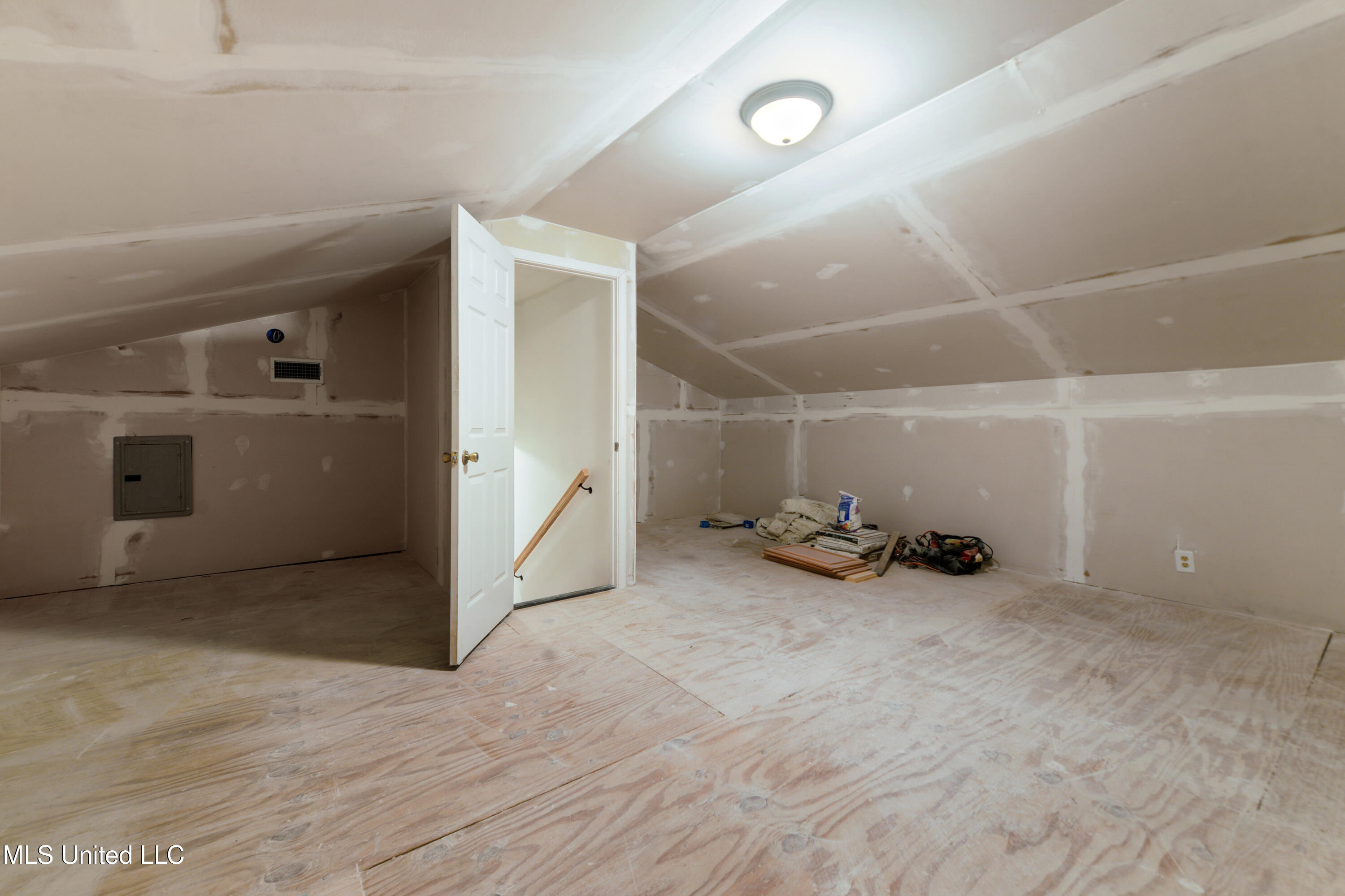 2508 Orrell Drive, Gautier, Mississippi image 23