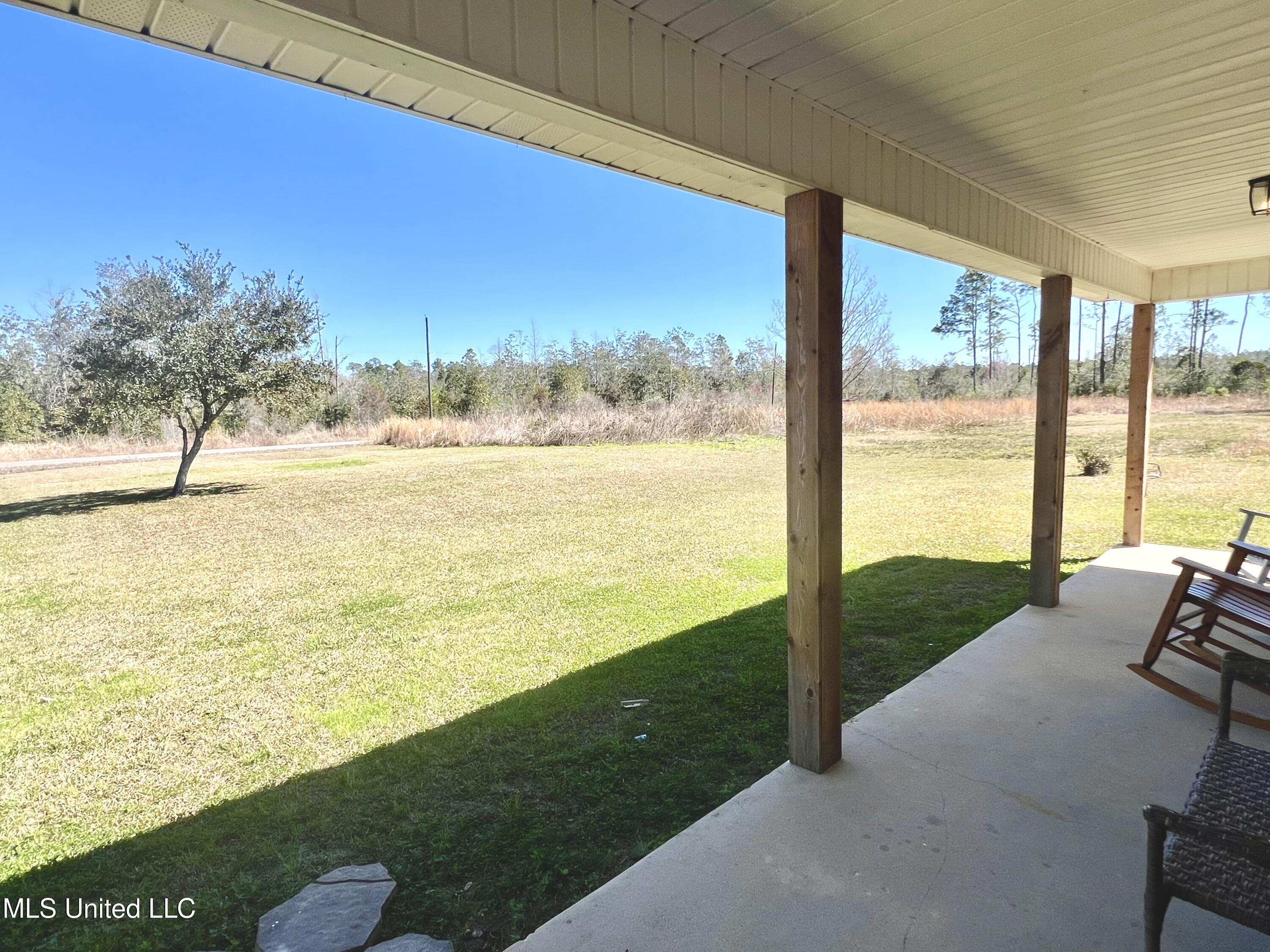 4400 Sammie Hearndon Road, Moss Point, Mississippi image 3