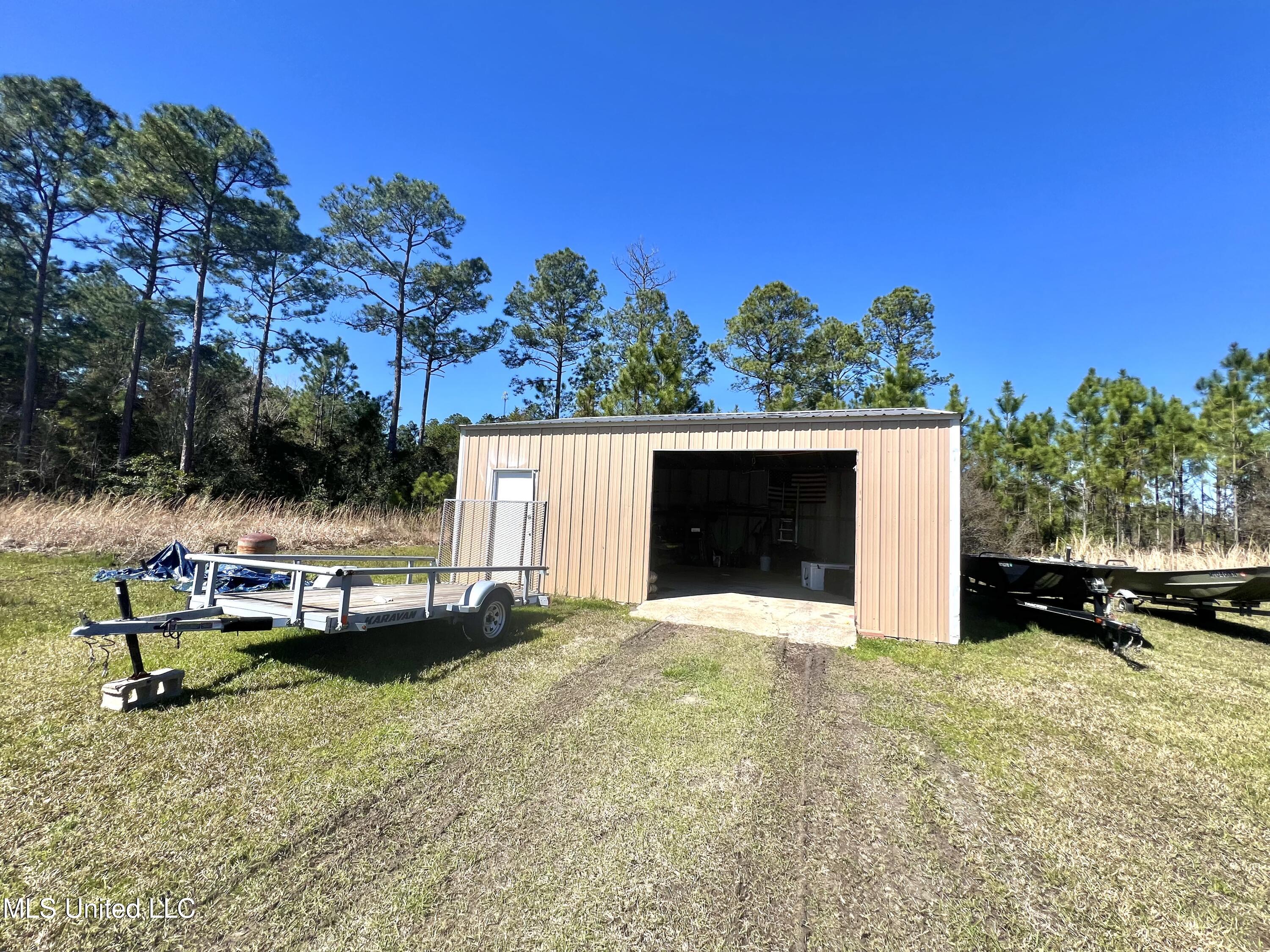 4400 Sammie Hearndon Road, Moss Point, Mississippi image 27
