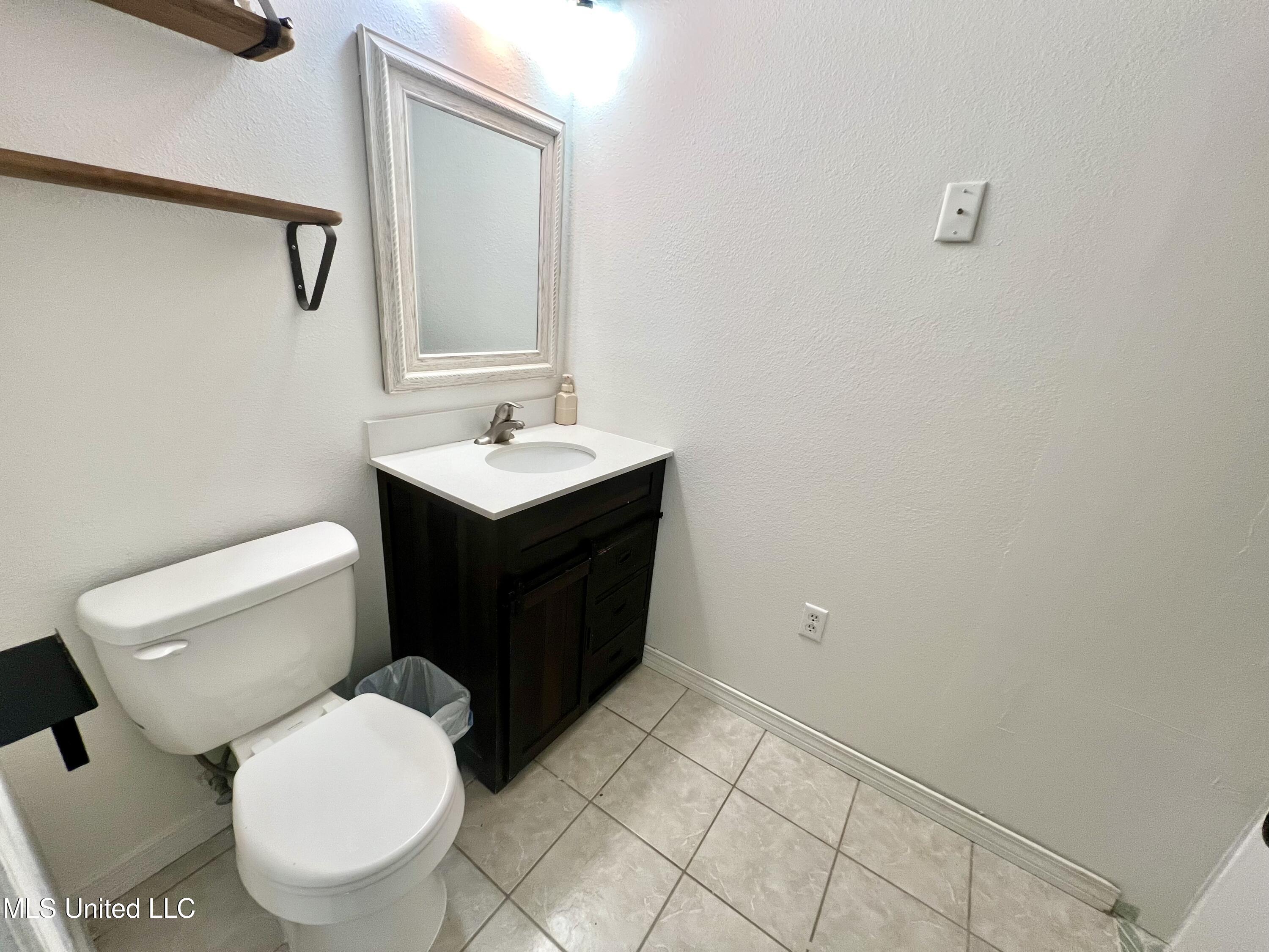 4400 Sammie Hearndon Road, Moss Point, Mississippi image 16