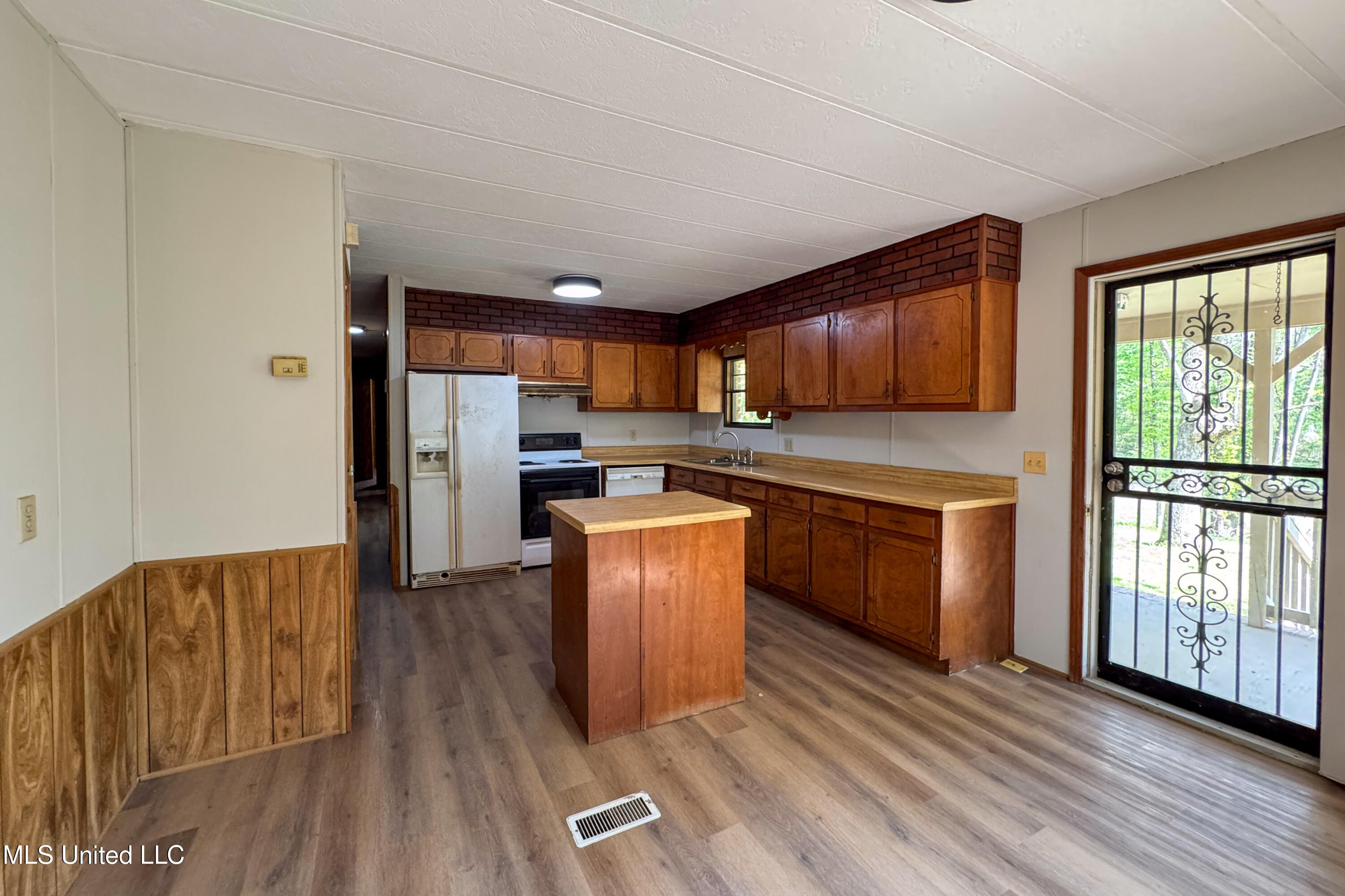 8661 Arkabutla Road, Coldwater, Mississippi image 11