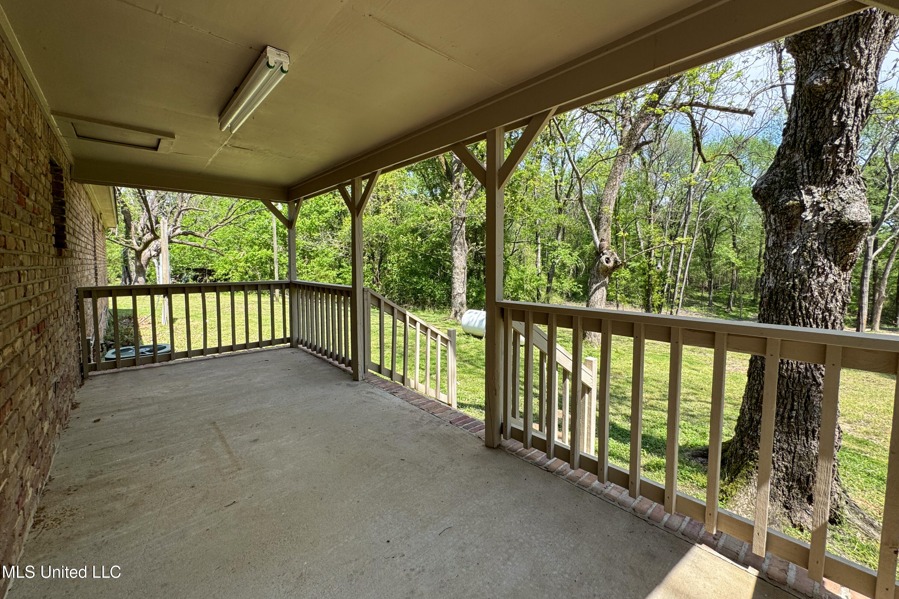 8661 Arkabutla Road, Coldwater, Mississippi image 7