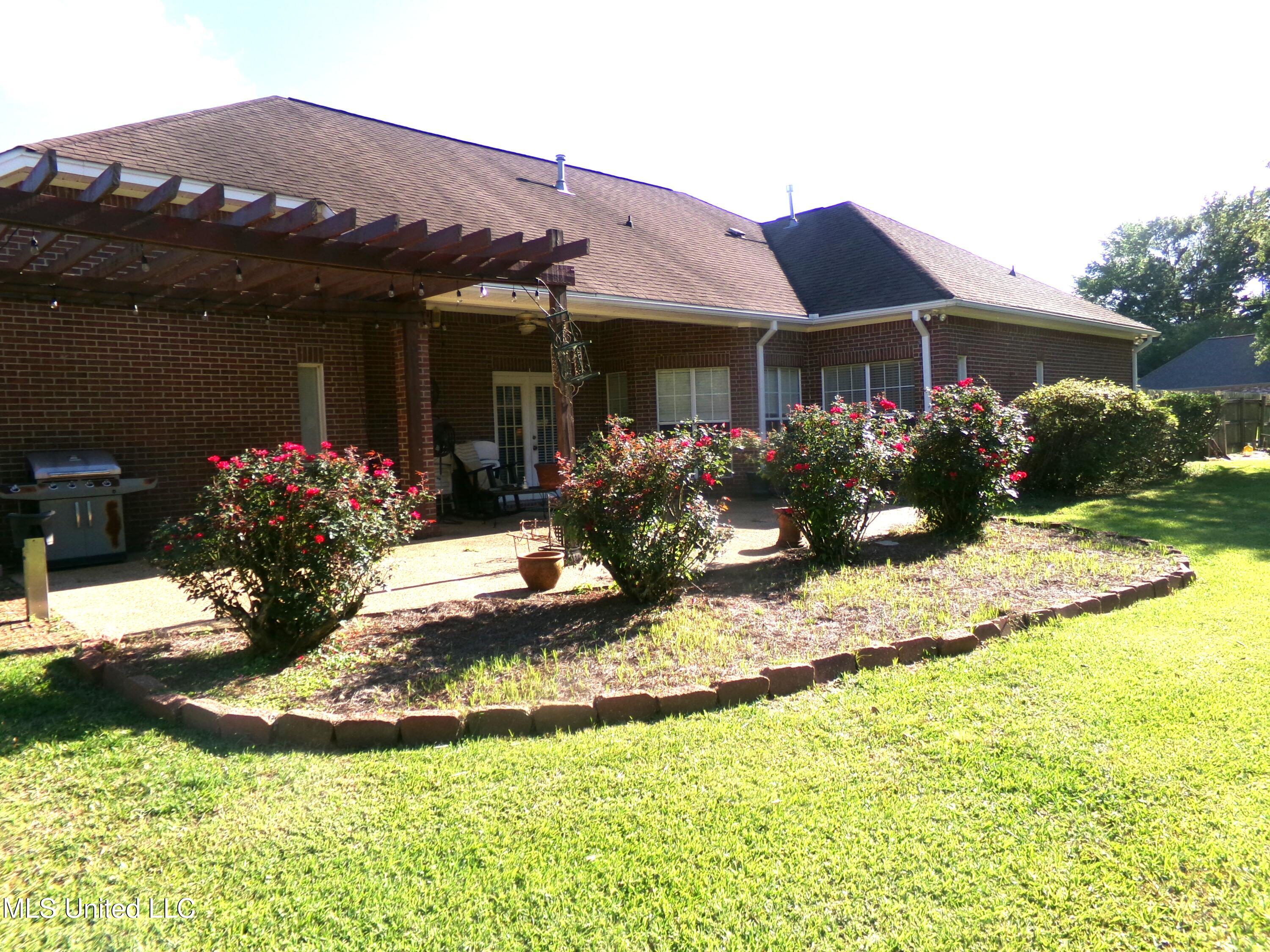1215 Parks Place, Byram, Mississippi image 36