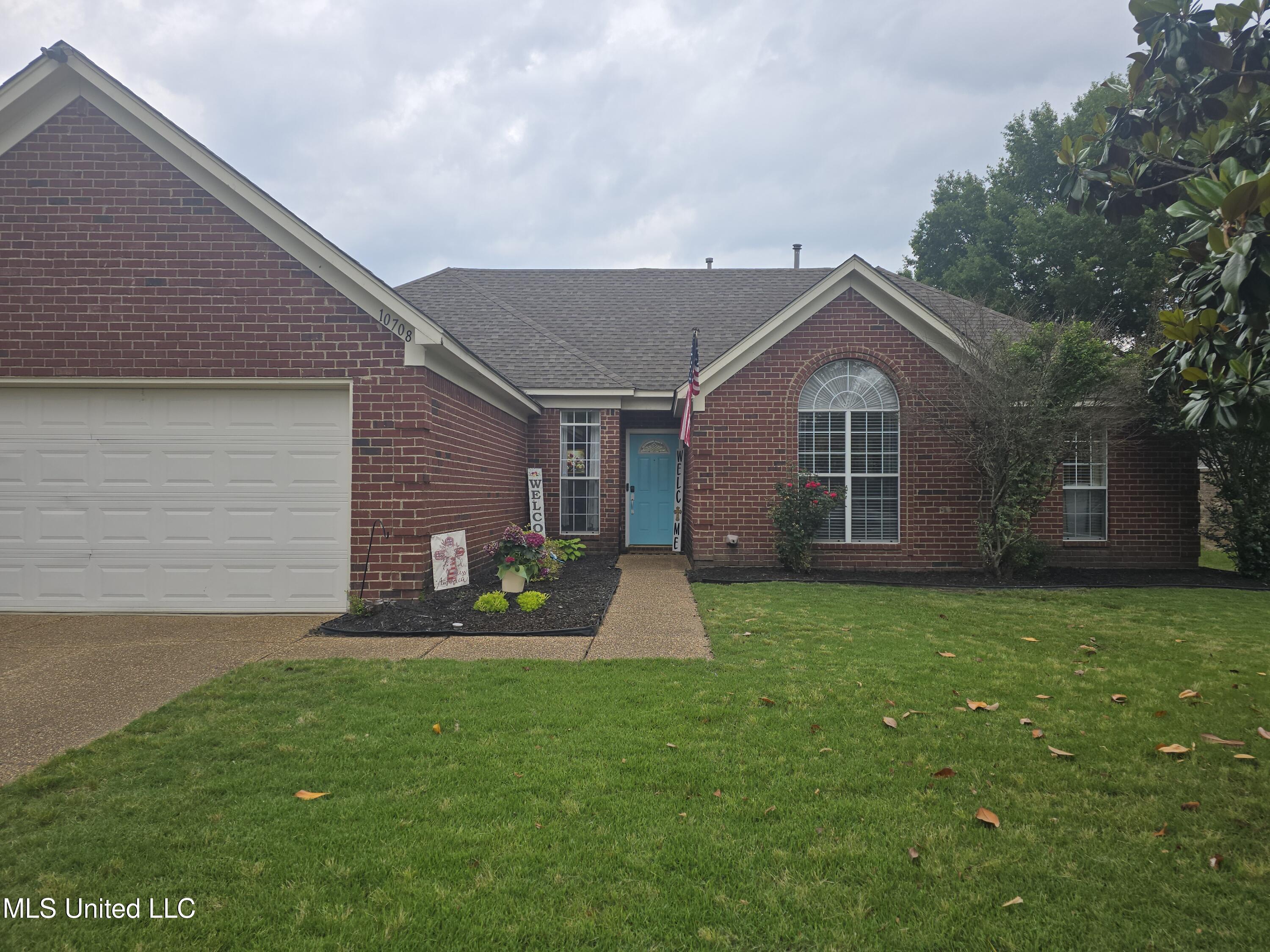 10708 Wyckford Drive Drive, Olive Branch, Mississippi image 1