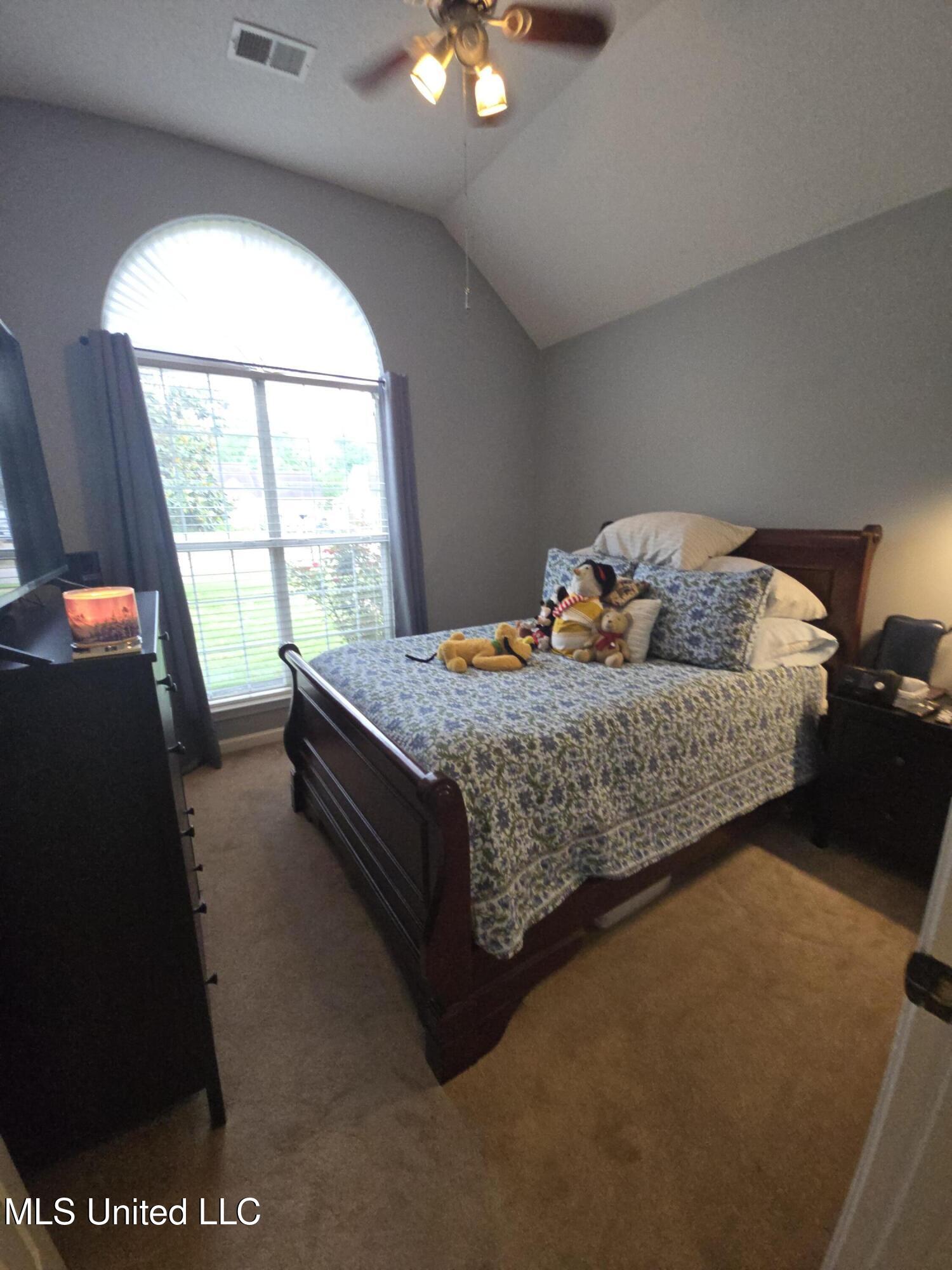 10708 Wyckford Drive Drive, Olive Branch, Mississippi image 16