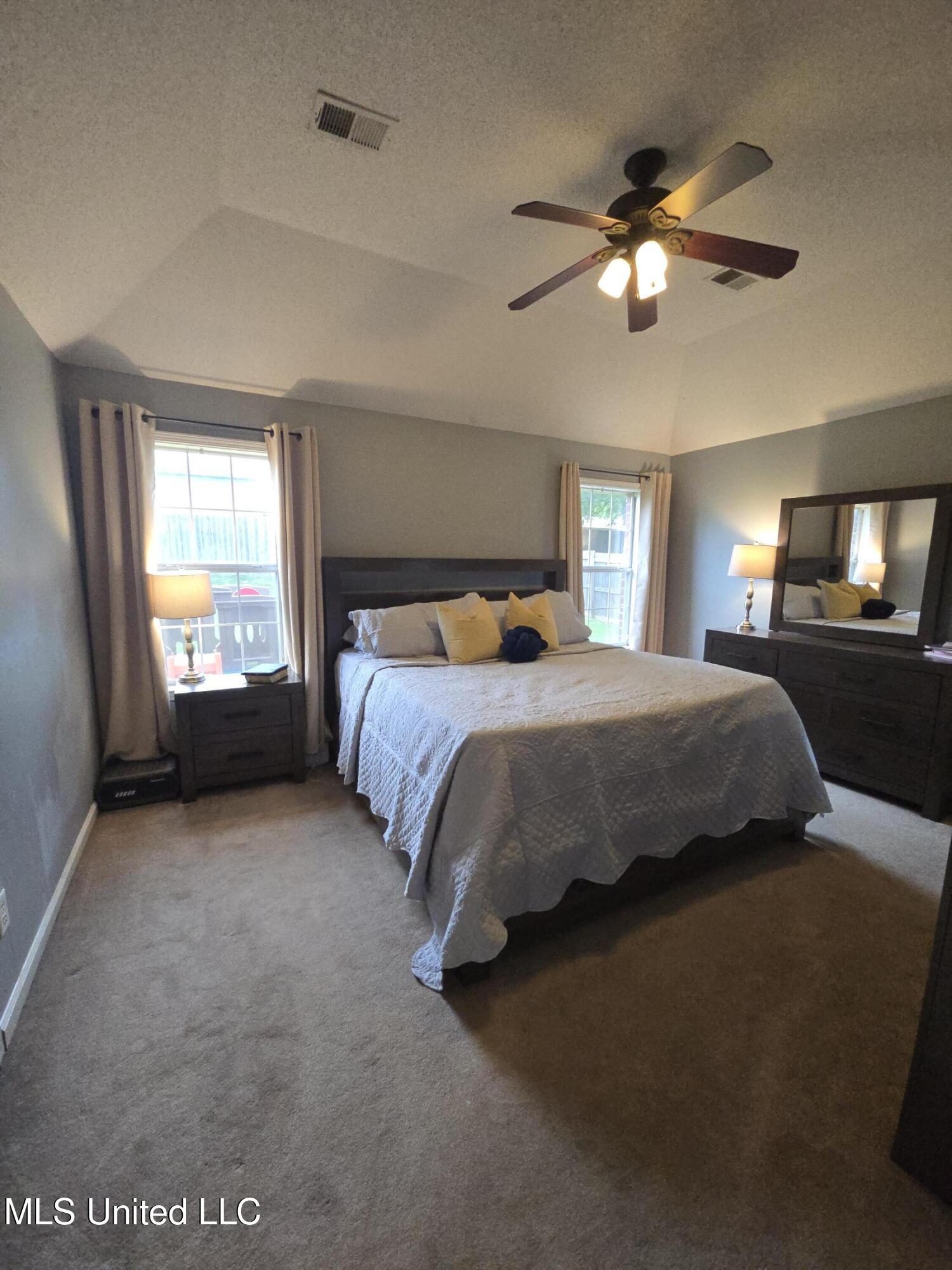 10708 Wyckford Drive Drive, Olive Branch, Mississippi image 11