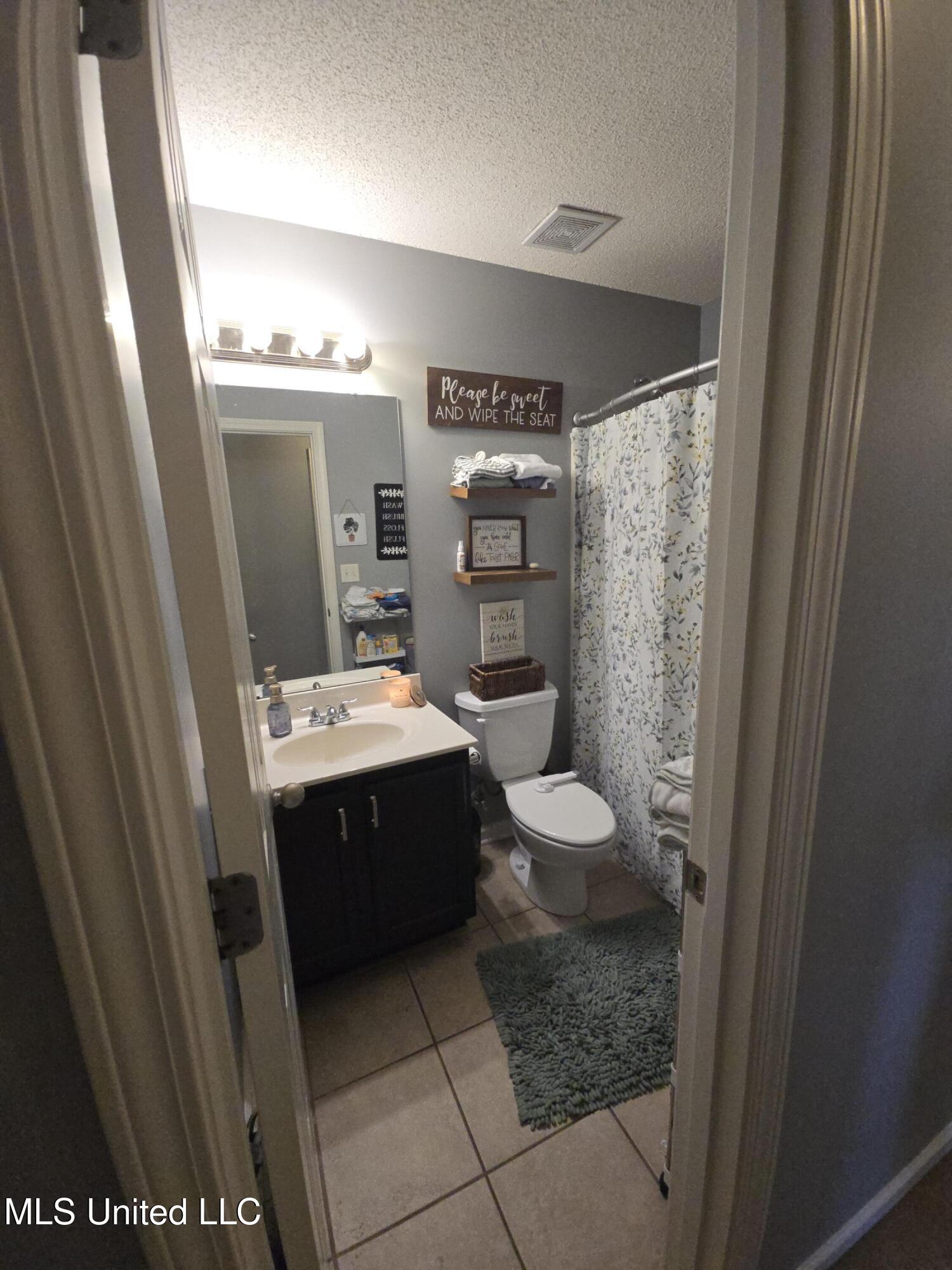 10708 Wyckford Drive Drive, Olive Branch, Mississippi image 18