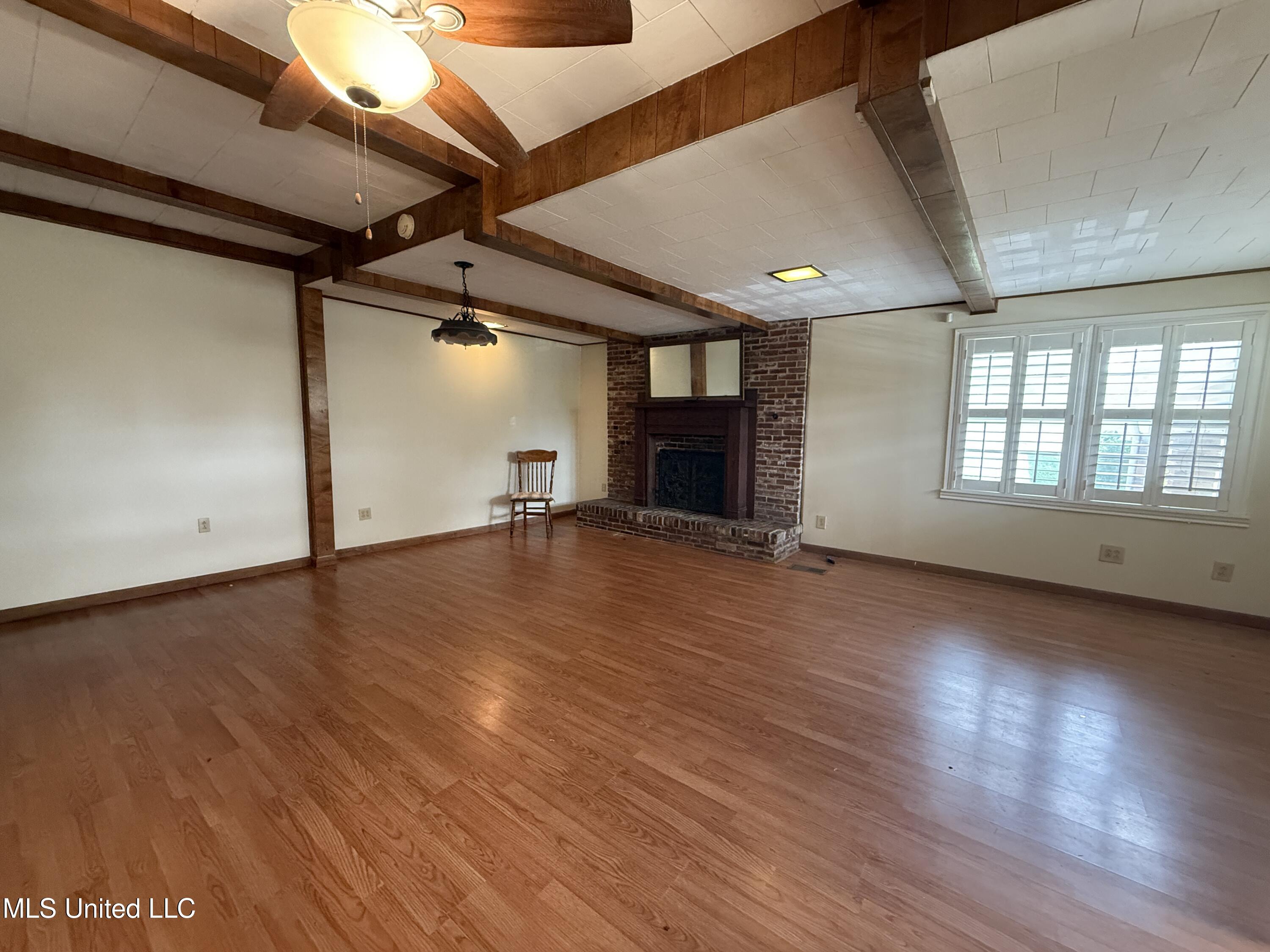 1303 River Road, Greenwood, Mississippi image 8