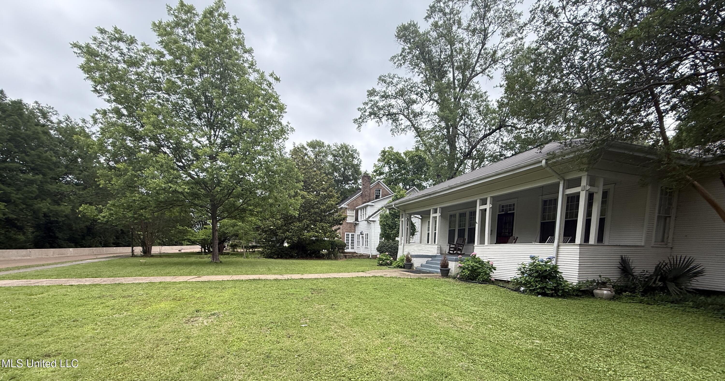1303 River Road, Greenwood, Mississippi image 34