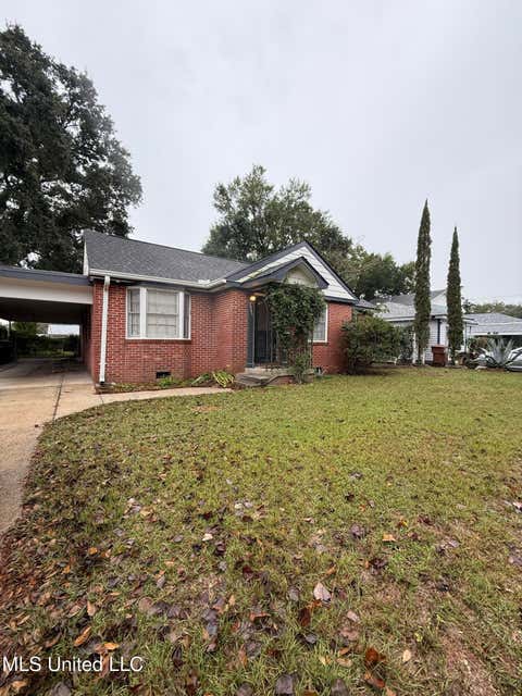 Homes For Sale - 1085 Cherokee Street<br/> Biloxi, MS 39530