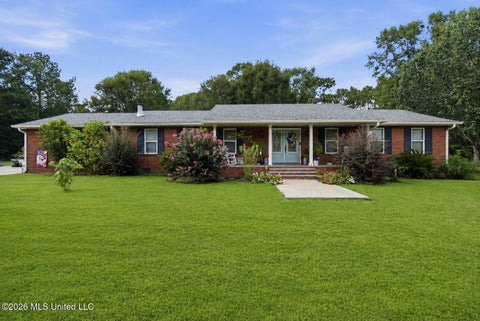 Homes For Sale - 19 Luther Davis Road<br/> Pearl River County, Picayune, MS 39466