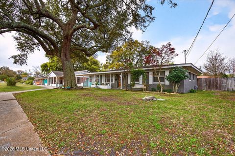 Homes For Sale - 611 Anniston Avenue<br/> Harrison County, Gulfport, MS 39507