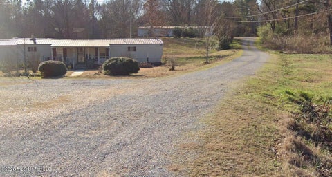 Mobile Home For Sale - 63 Green Park Drive<br/> Byhalia, MS 38611