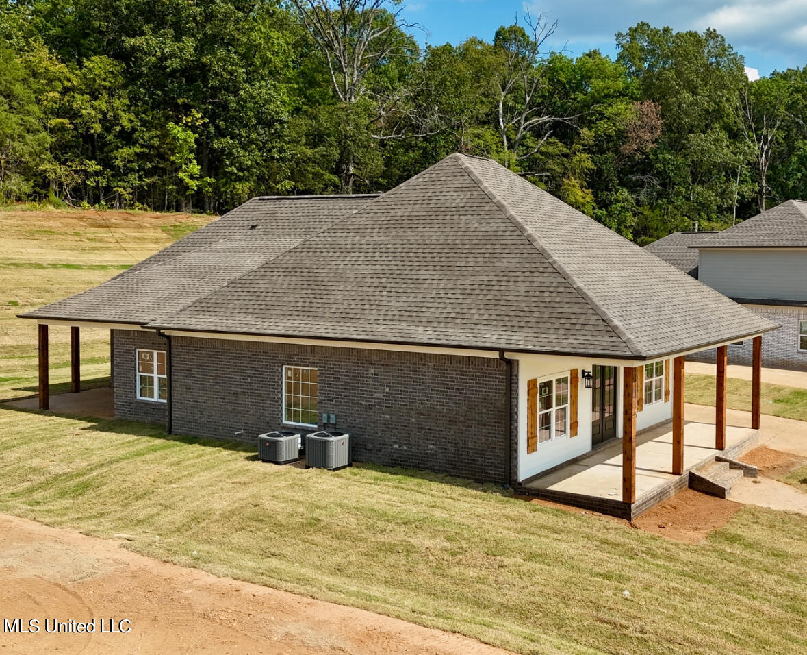 1284 Creekside Lane, Hernando, Mississippi image 11