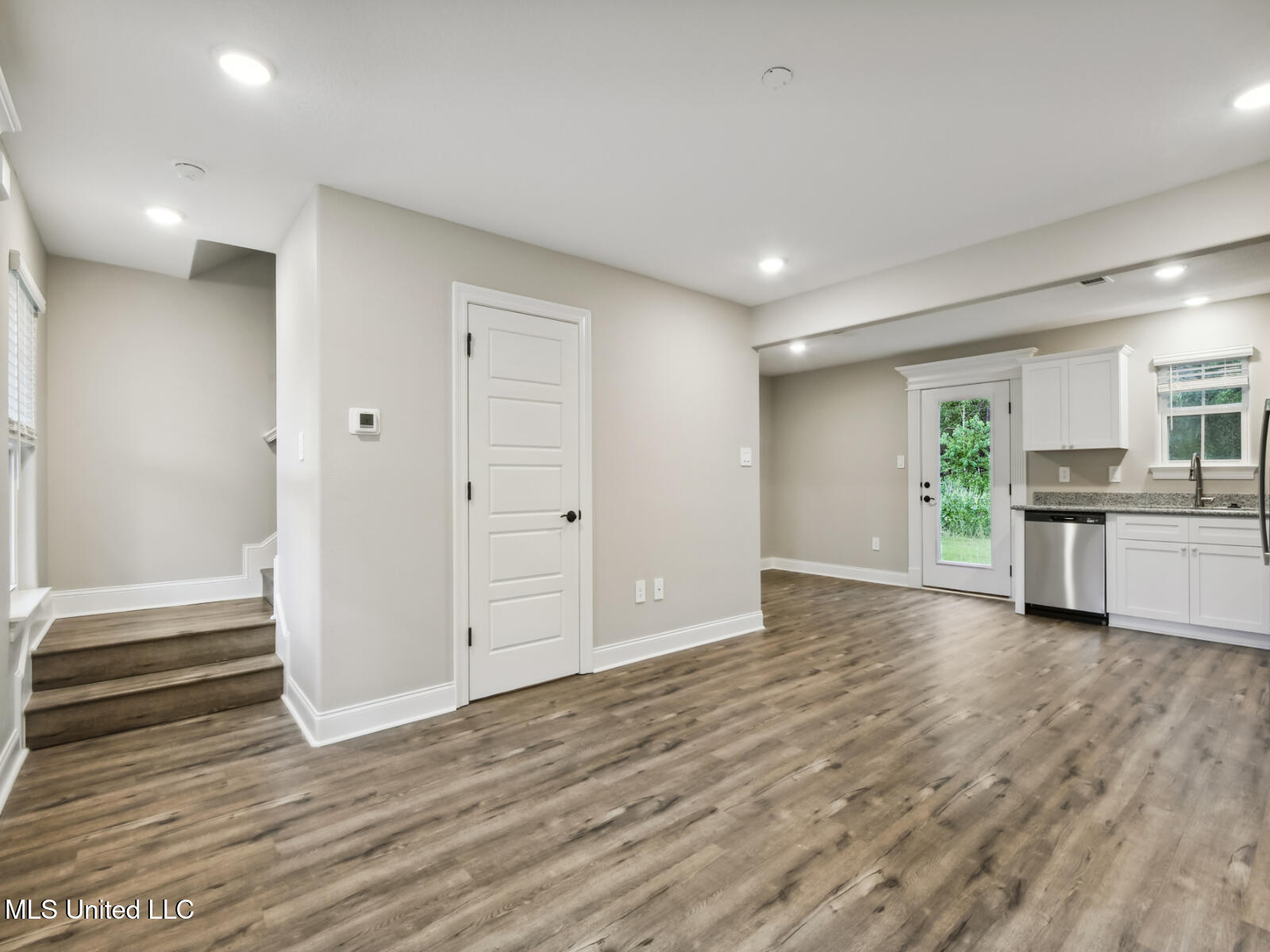 14990 Rowan Oak Street, Gulfport, Mississippi image 2