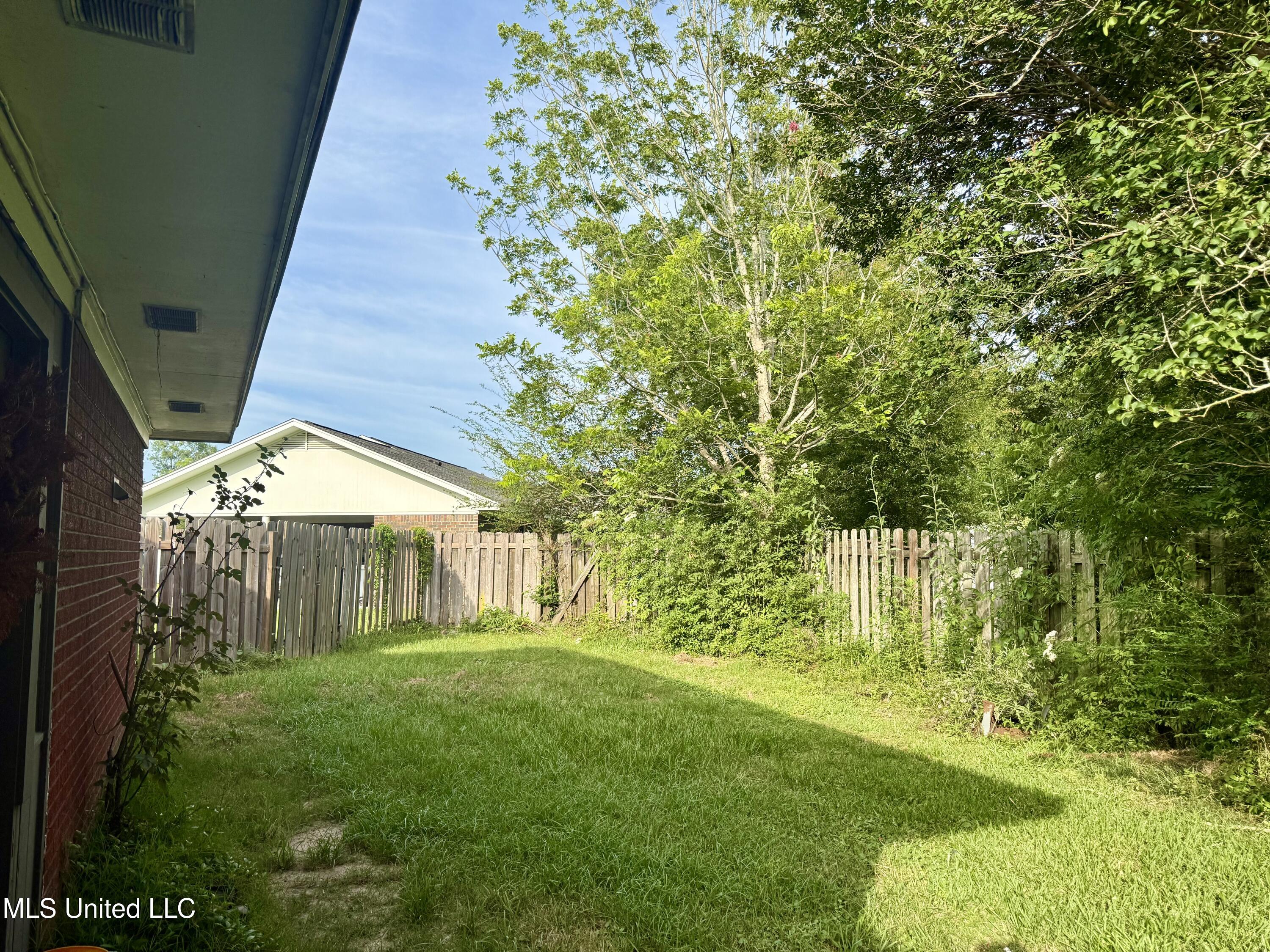 15449 Mimosa Drive, Gulfport, Mississippi image 12