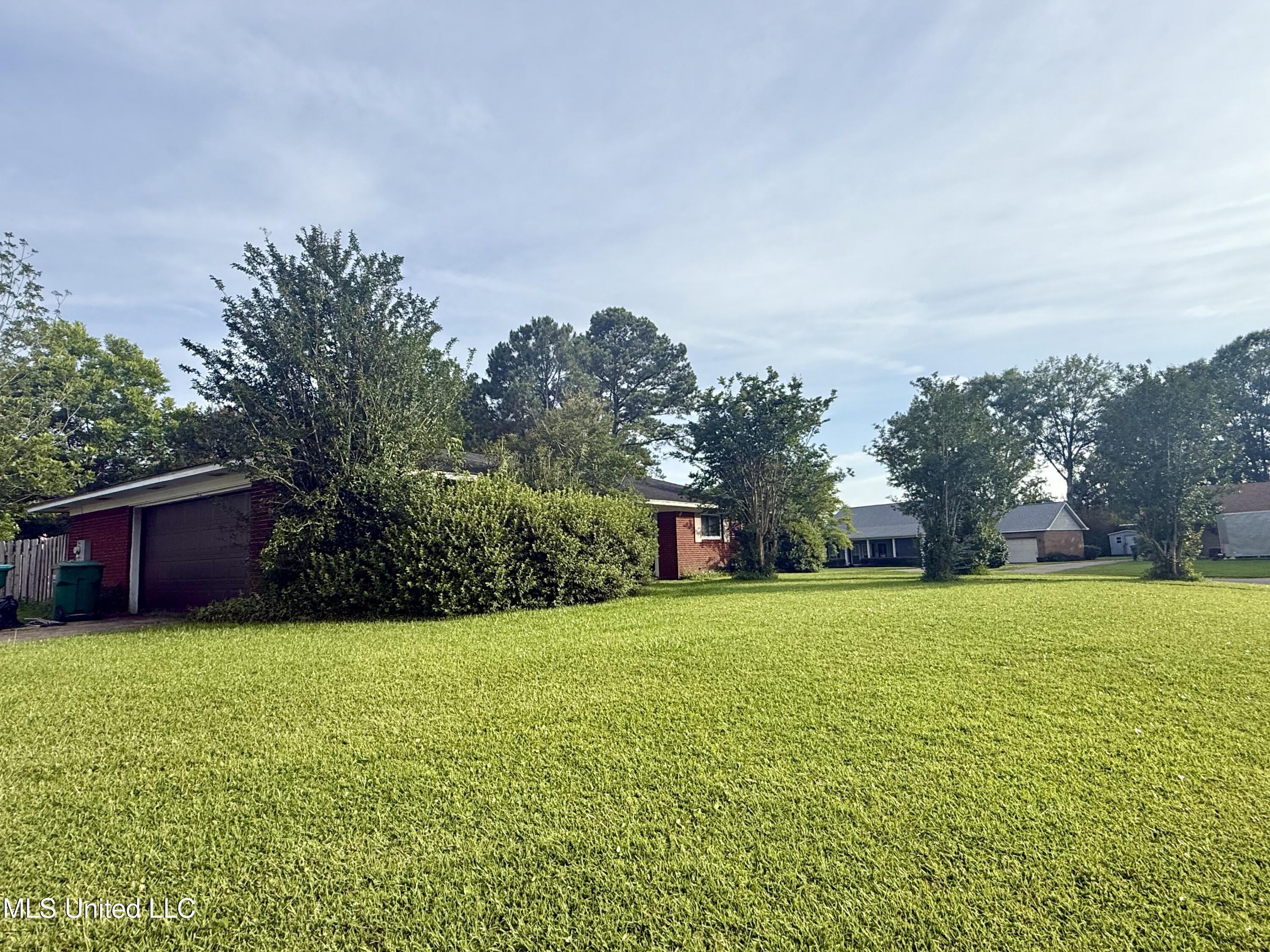 15449 Mimosa Drive, Gulfport, Mississippi image 2