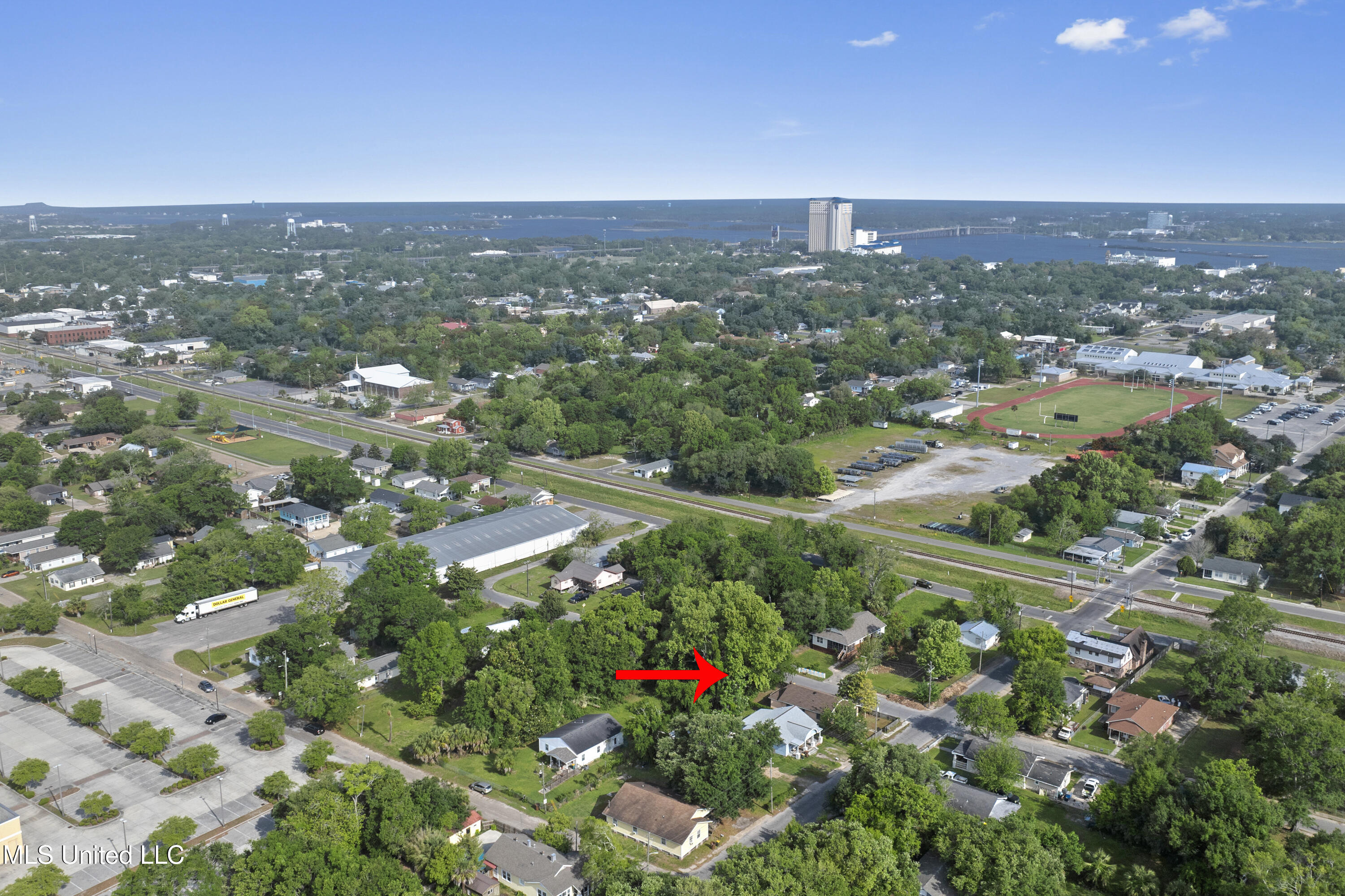 183 Lee Street, Biloxi, Mississippi image 32