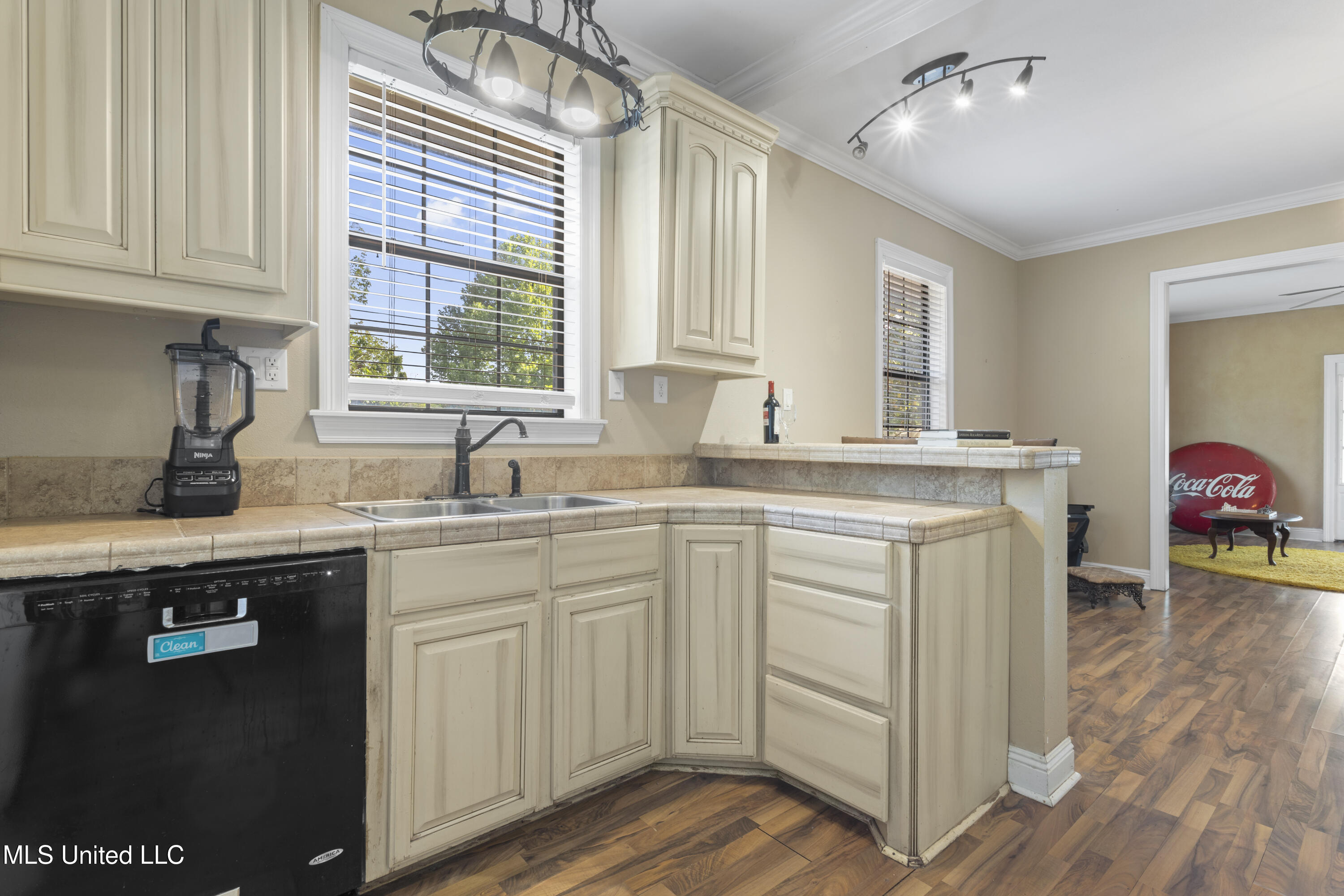 183 Lee Street, Biloxi, Mississippi image 14
