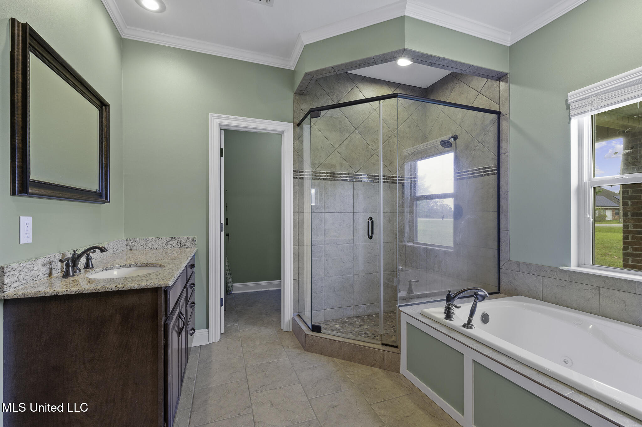8185 Ridgewood Drive, Kiln, Mississippi image 22