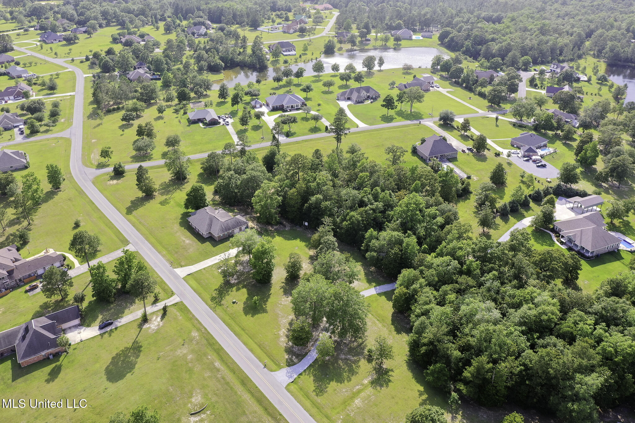 8185 Ridgewood Drive, Kiln, Mississippi image 31