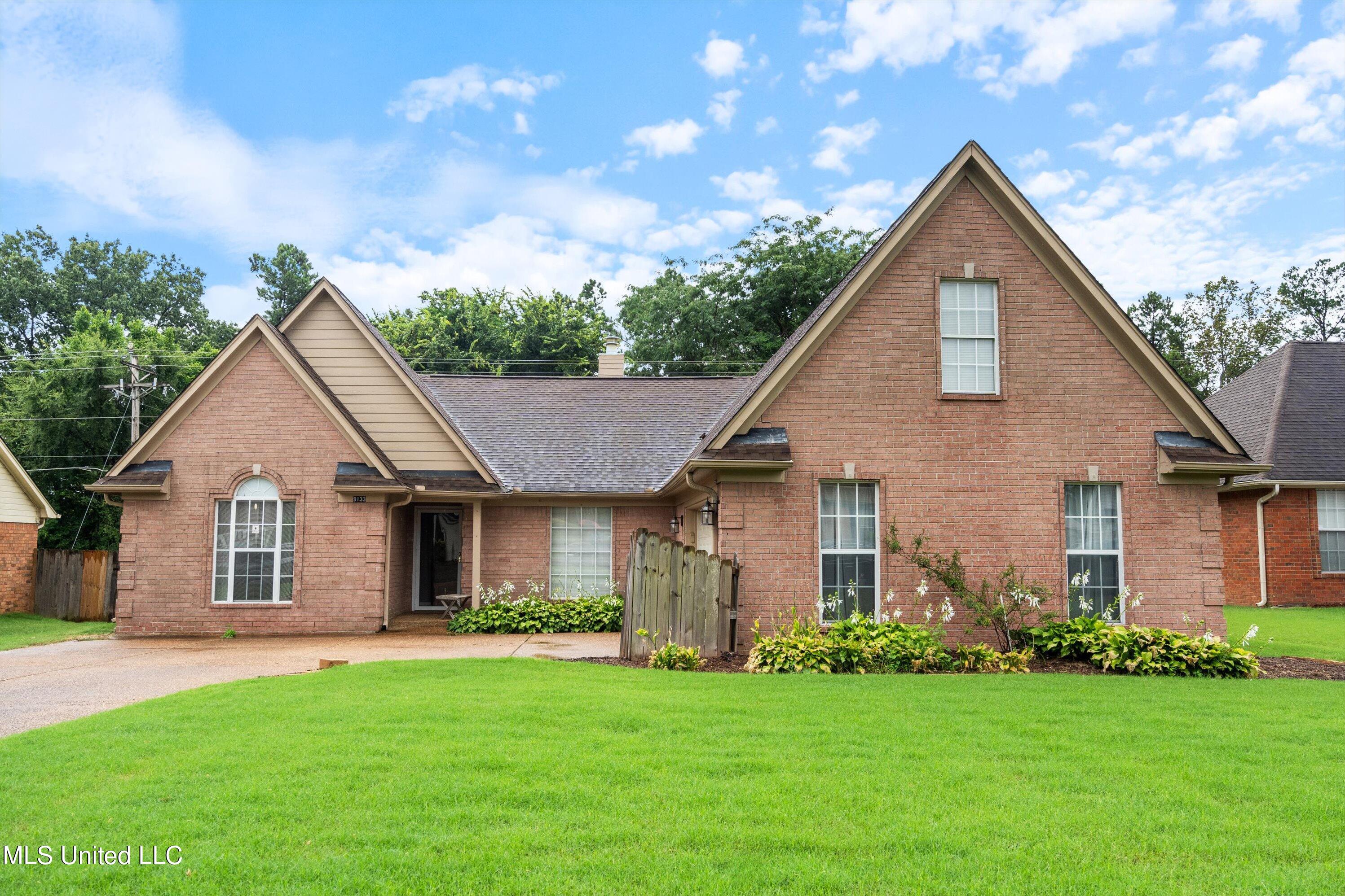 9133 Plantation Lakes Dr Drive, Olive Branch, Mississippi image 2