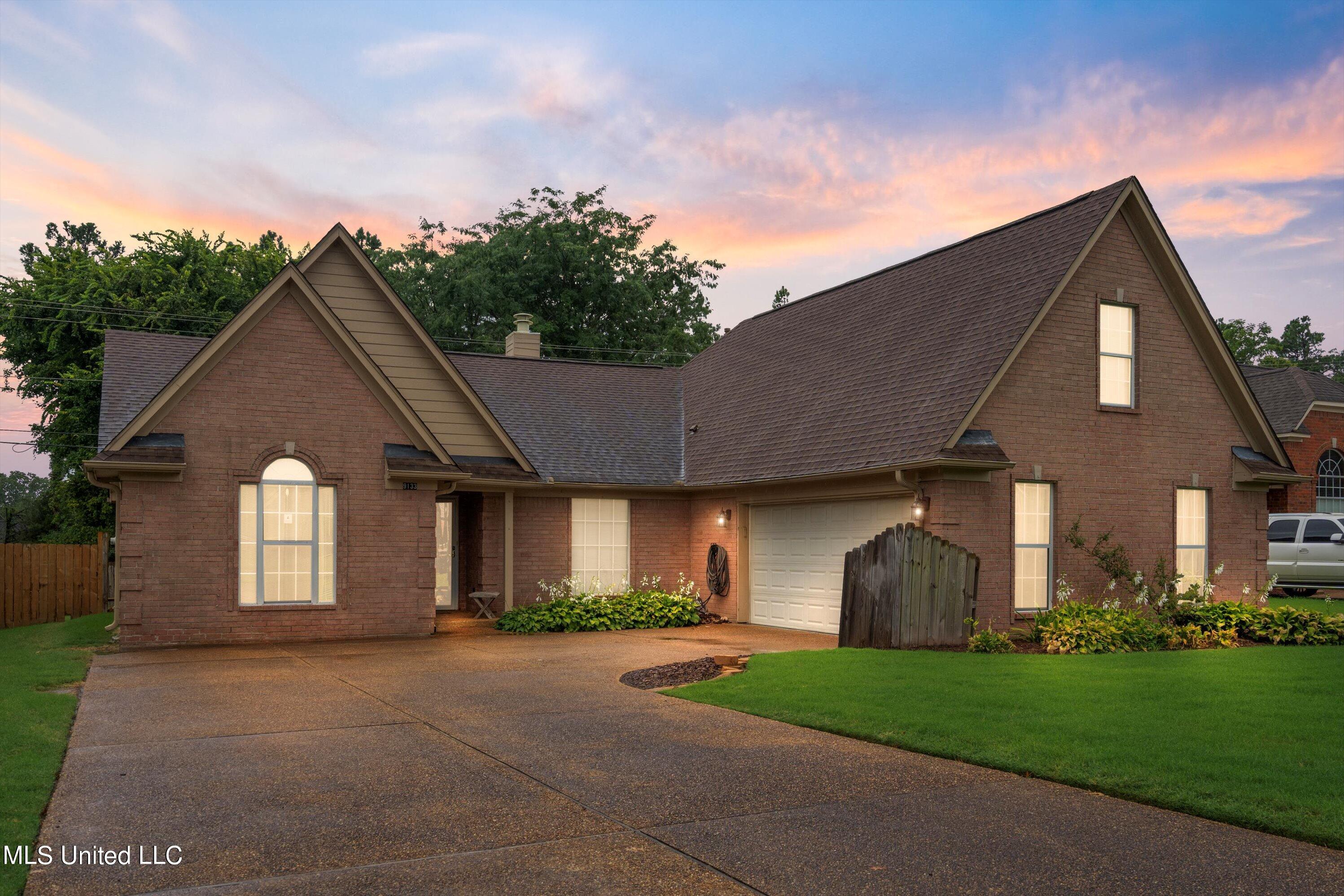 9133 Plantation Lakes Dr Drive, Olive Branch, Mississippi image 1